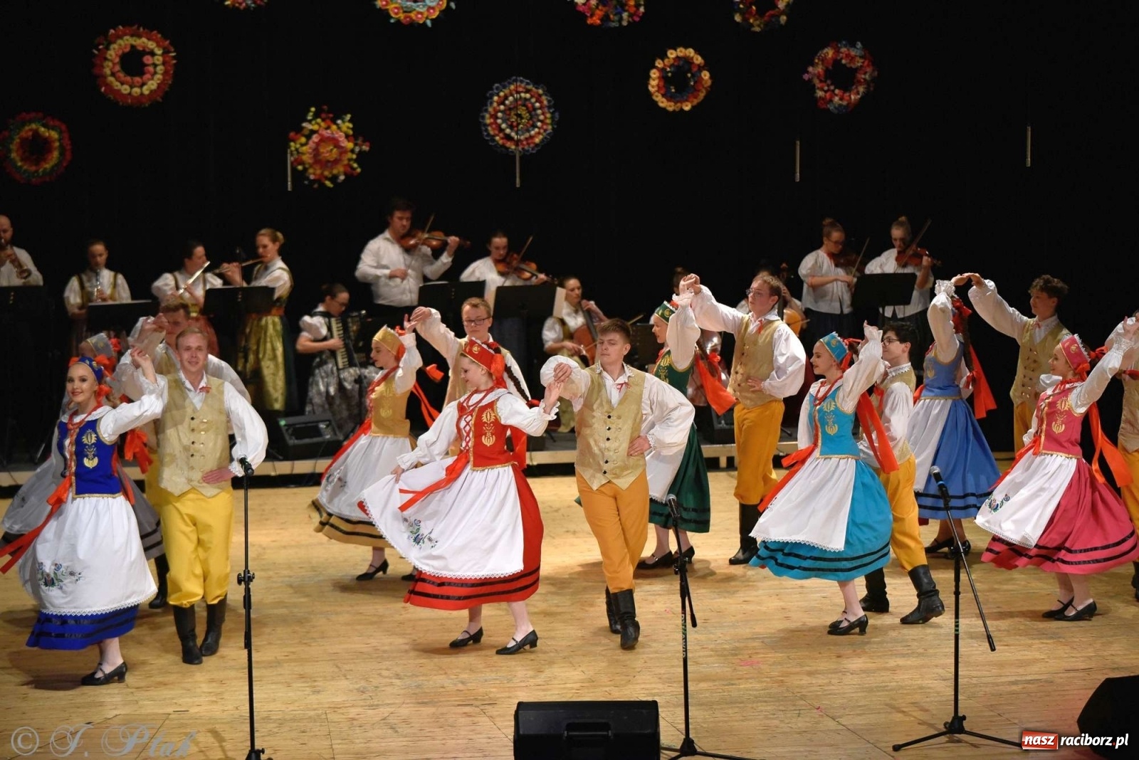 Zdjęcie w galerii na portalu naszraciborz.pl: Zespoły Źródła w koncercie charytatywnym na rzecz Kamilka wiadomości z regionu