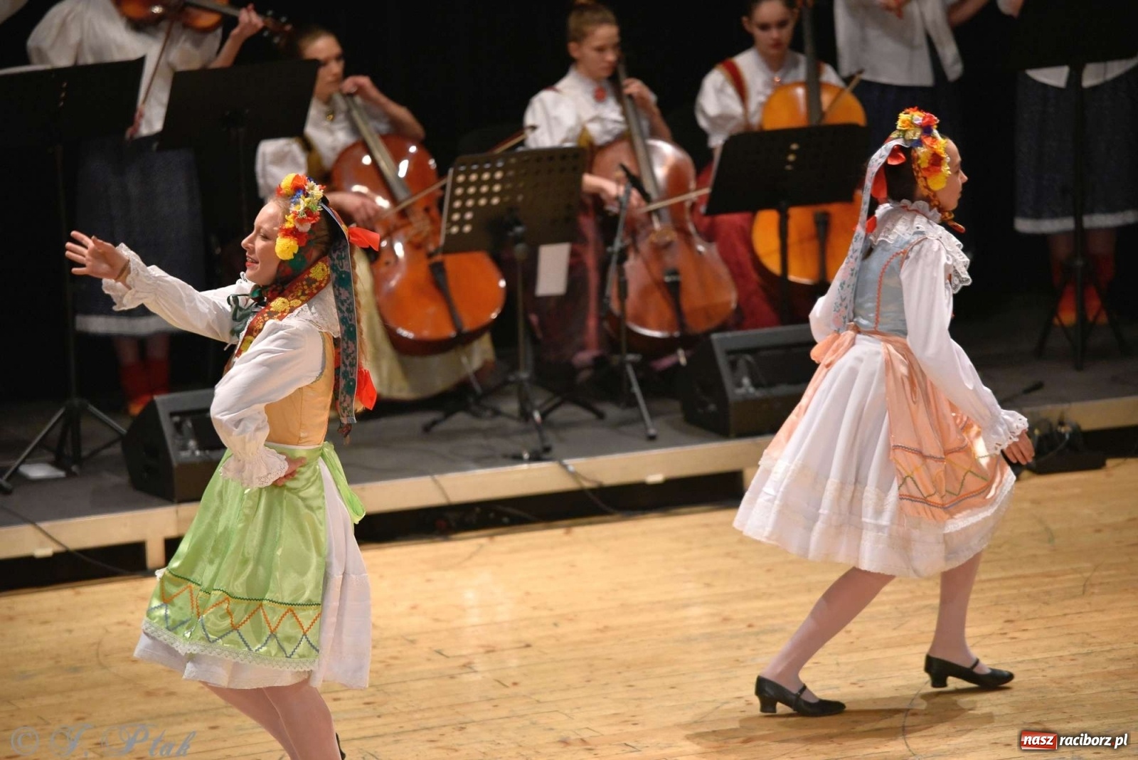 Zdjęcie w galerii na portalu naszraciborz.pl: Zespoły Źródła w koncercie charytatywnym na rzecz Kamilka wiadomości z regionu