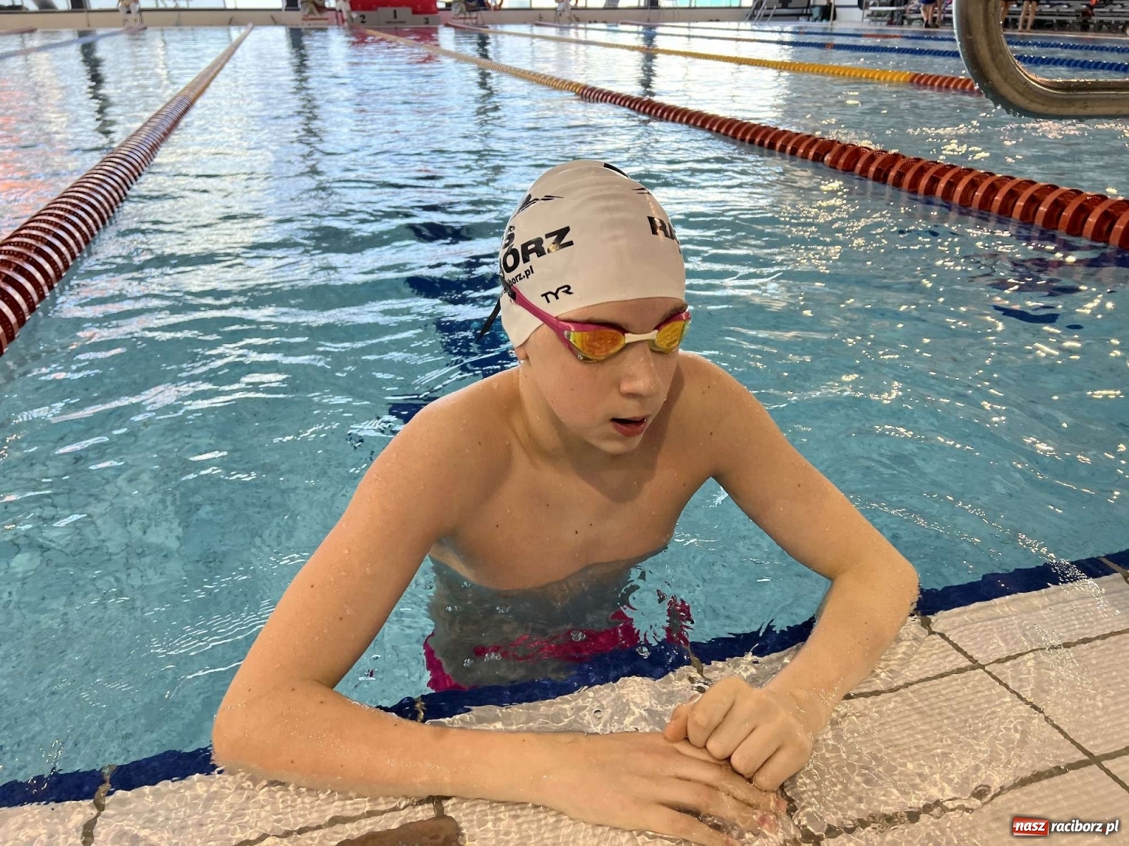 Zdjęcie w galerii na portalu naszraciborz.pl: Polsko-ukraińskie mistrzostwa Raciborza szkół w pływaniu wiadomości z regionu