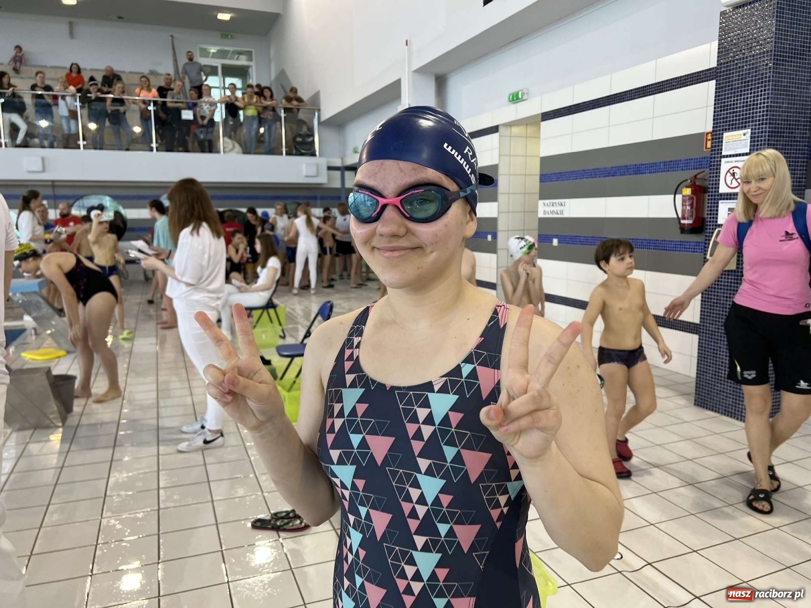 Zdjęcie w galerii na portalu naszraciborz.pl: Polsko-ukraińskie mistrzostwa Raciborza szkół w pływaniu wiadomości z regionu