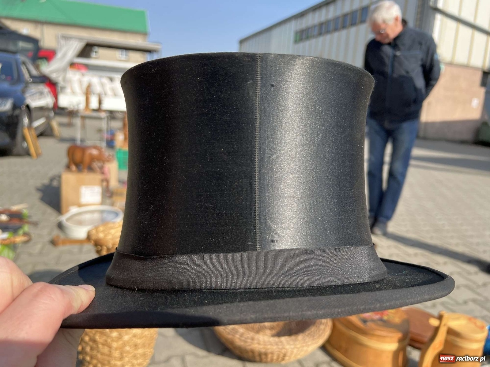 Zdjęcie w galerii na portalu naszraciborz.pl: Wojna w Ukrainie odbiła się na handlu starociami wiadomości z regionu