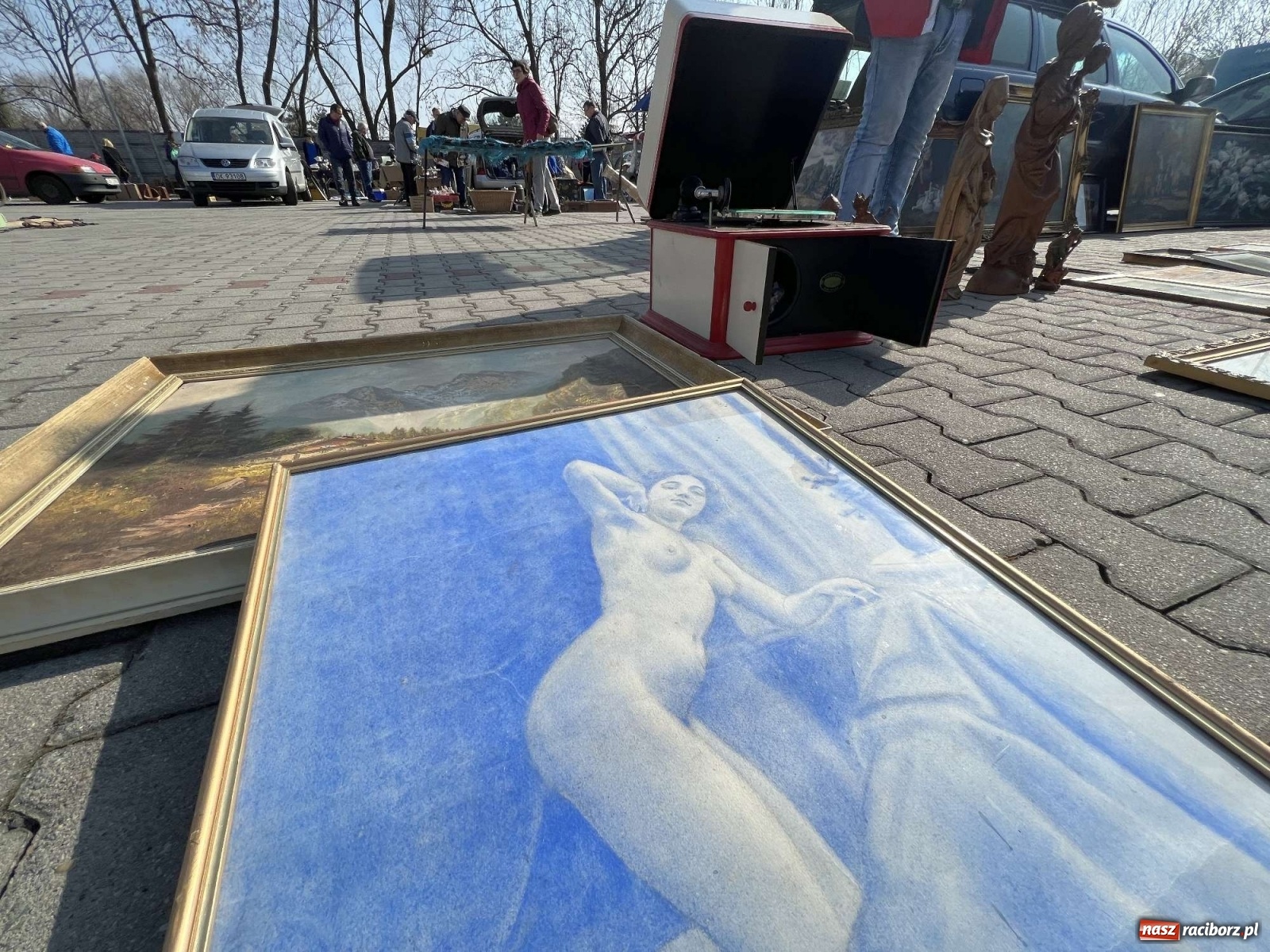 Zdjęcie w galerii na portalu naszraciborz.pl: Wojna w Ukrainie odbiła się na handlu starociami wiadomości z regionu