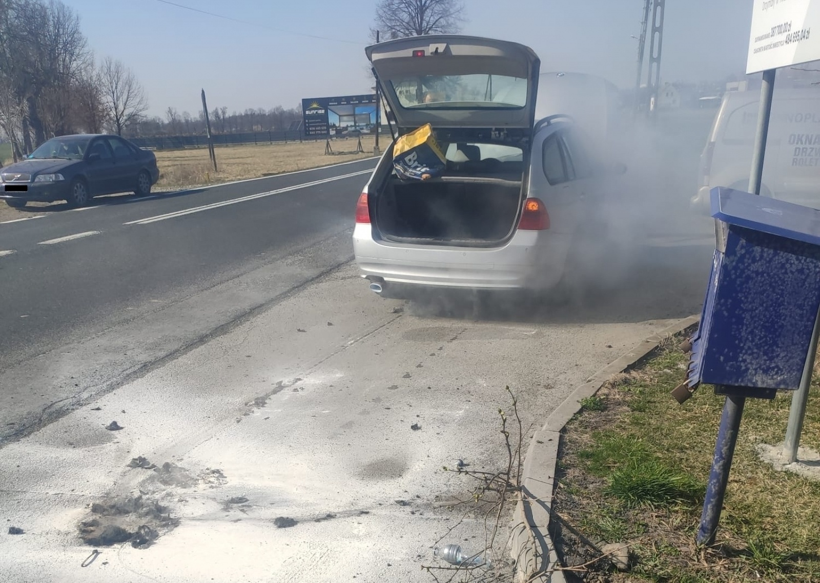Zdjęcie w galerii na portalu naszraciborz.pl: Potężny smród i niespodziewana przyczyna pożaru BMW wiadomości z regionu