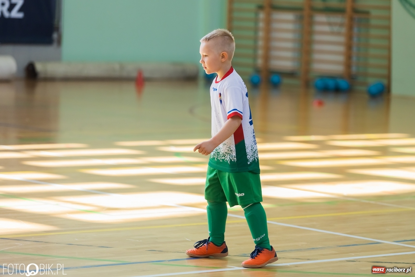 Zdjęcie w galerii na portalu naszraciborz.pl: Ślązak Cup 2022. Rywalizacja rocznika 2015 w Arenie Rafako [FOTO i WIDEO] wiadomości z regionu