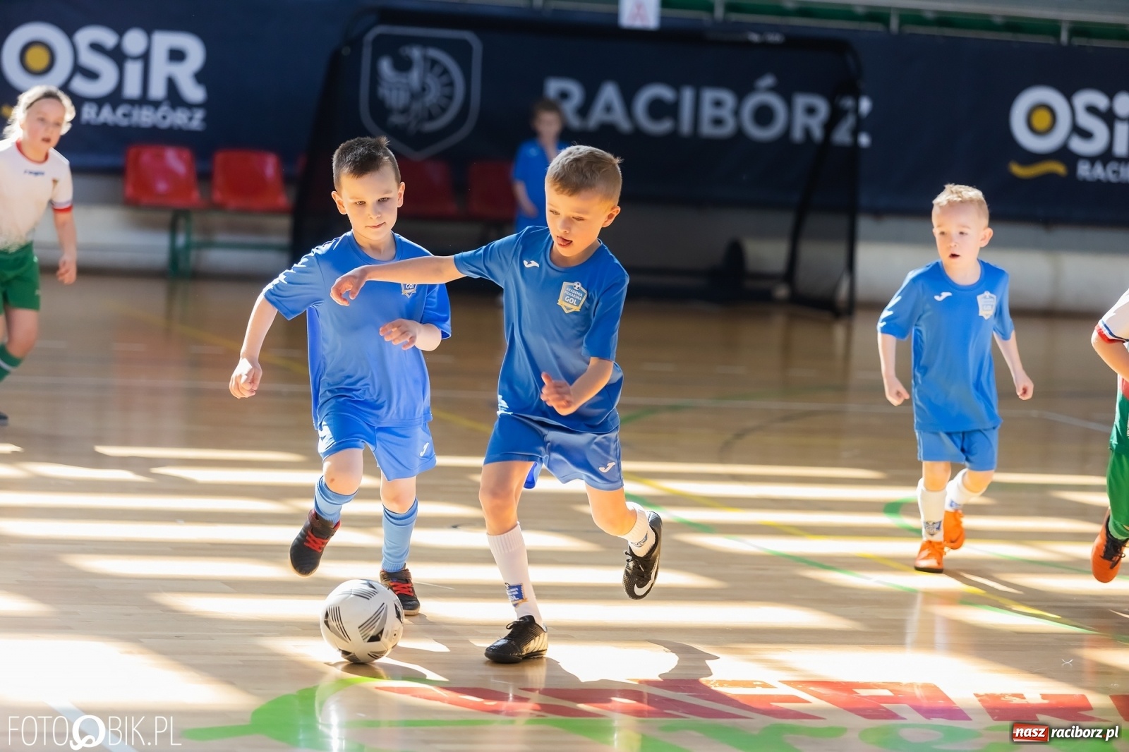 Zdjęcie w galerii na portalu naszraciborz.pl: Ślązak Cup 2022. Rywalizacja rocznika 2015 w Arenie Rafako [FOTO i WIDEO] wiadomości z regionu
