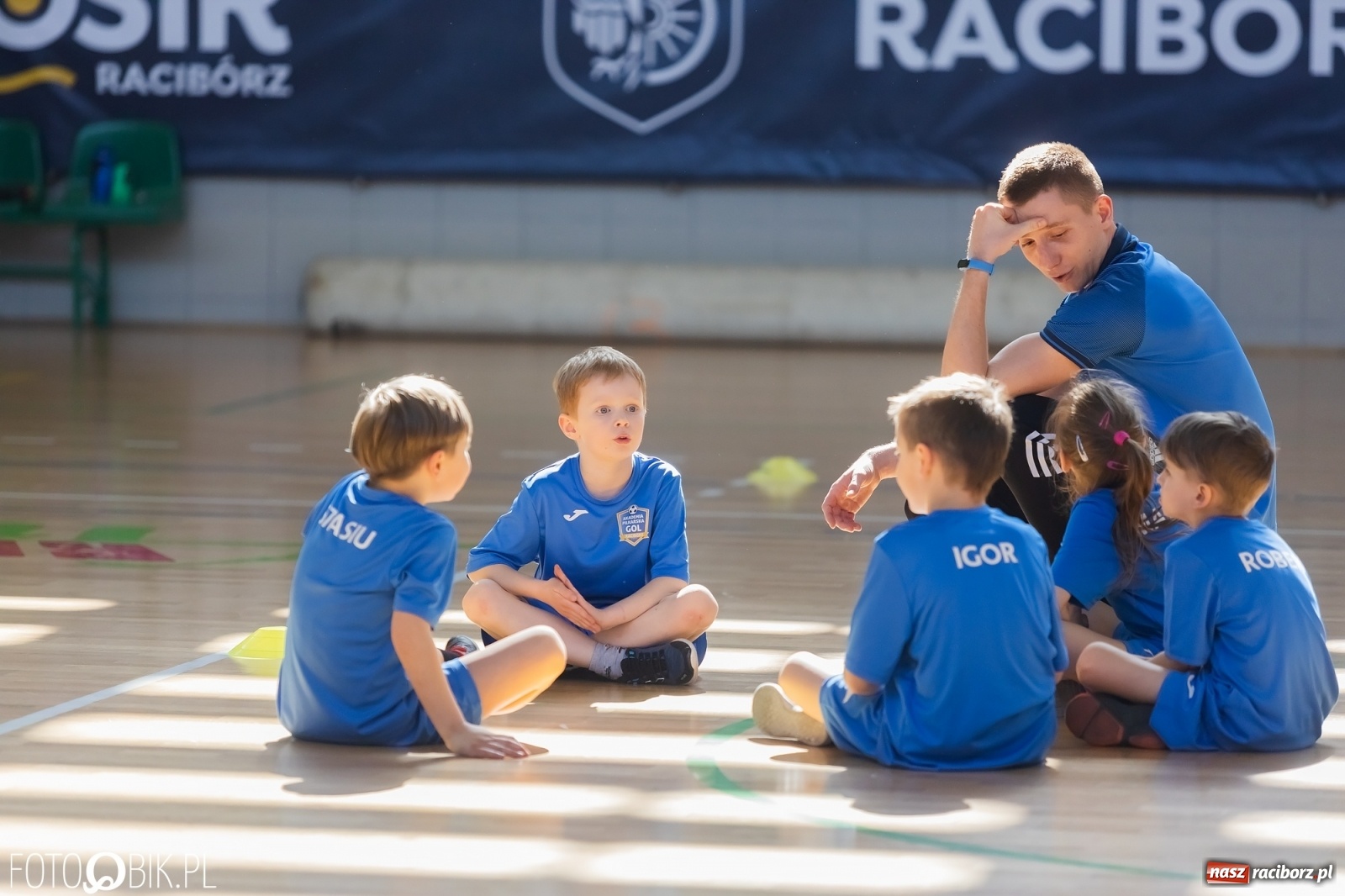 Zdjęcie w galerii na portalu naszraciborz.pl: Ślązak Cup 2022. Rywalizacja rocznika 2015 w Arenie Rafako [FOTO i WIDEO] wiadomości z regionu