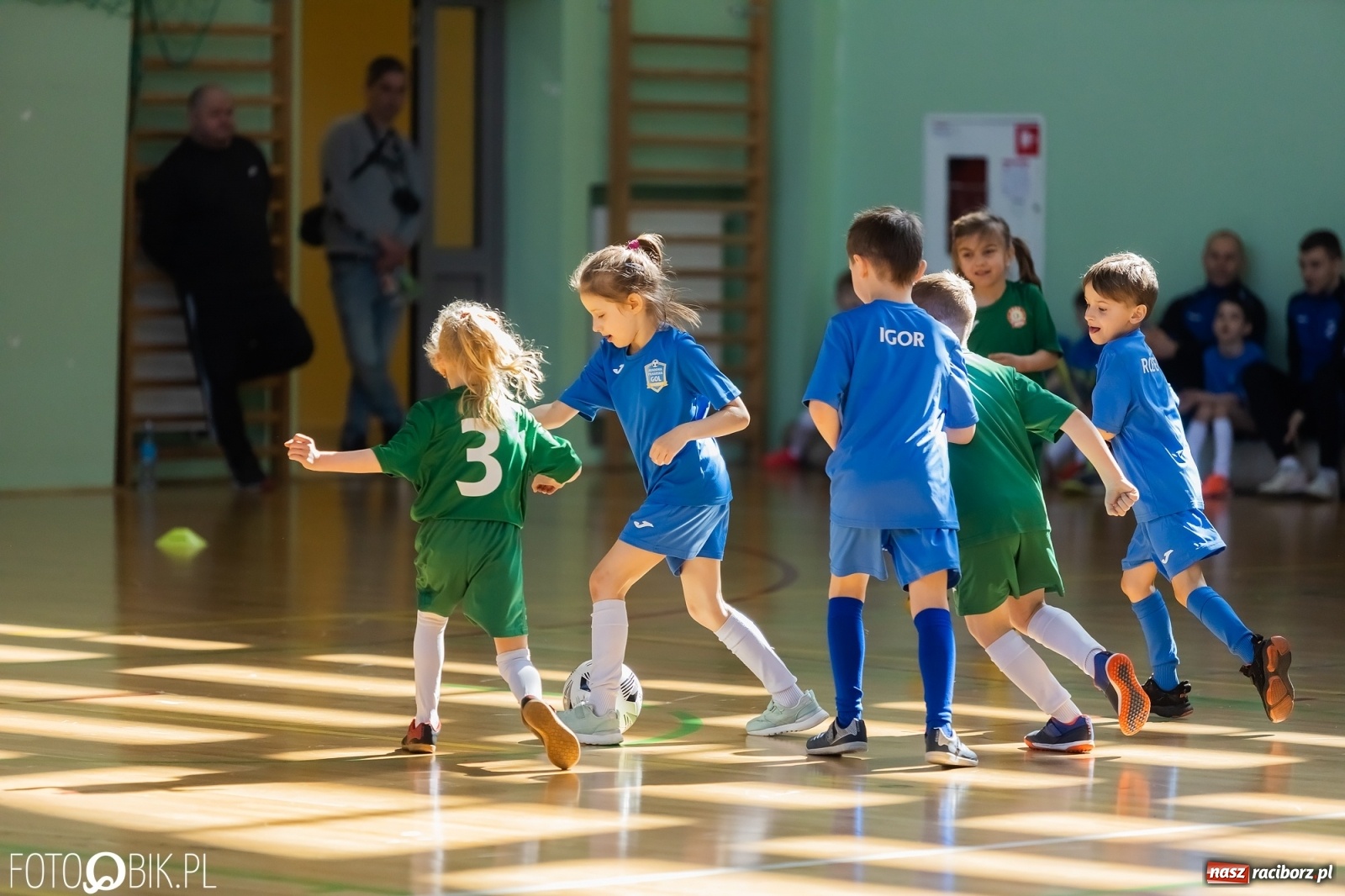 Zdjęcie w galerii na portalu naszraciborz.pl: Ślązak Cup 2022. Rywalizacja rocznika 2015 w Arenie Rafako [FOTO i WIDEO] wiadomości z regionu