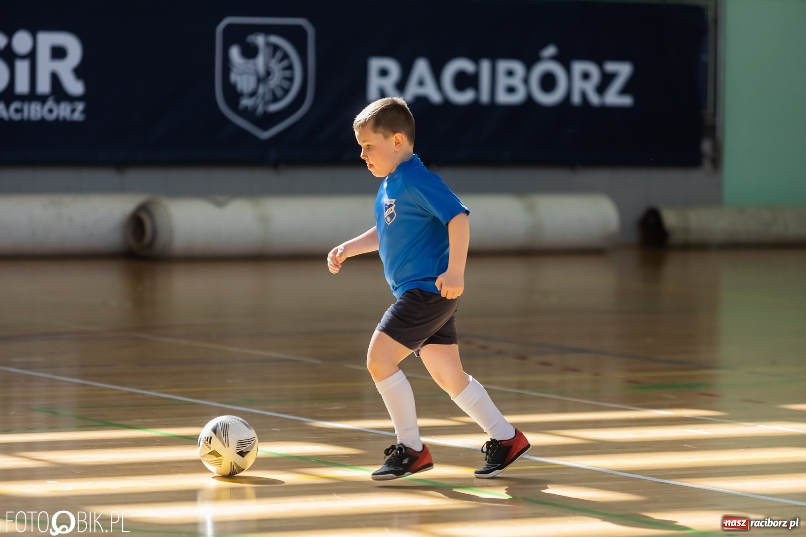 Zdjęcie w galerii na portalu naszraciborz.pl: Ślązak Cup 2022. Rywalizacja rocznika 2015 w Arenie Rafako [FOTO i WIDEO] wiadomości z regionu