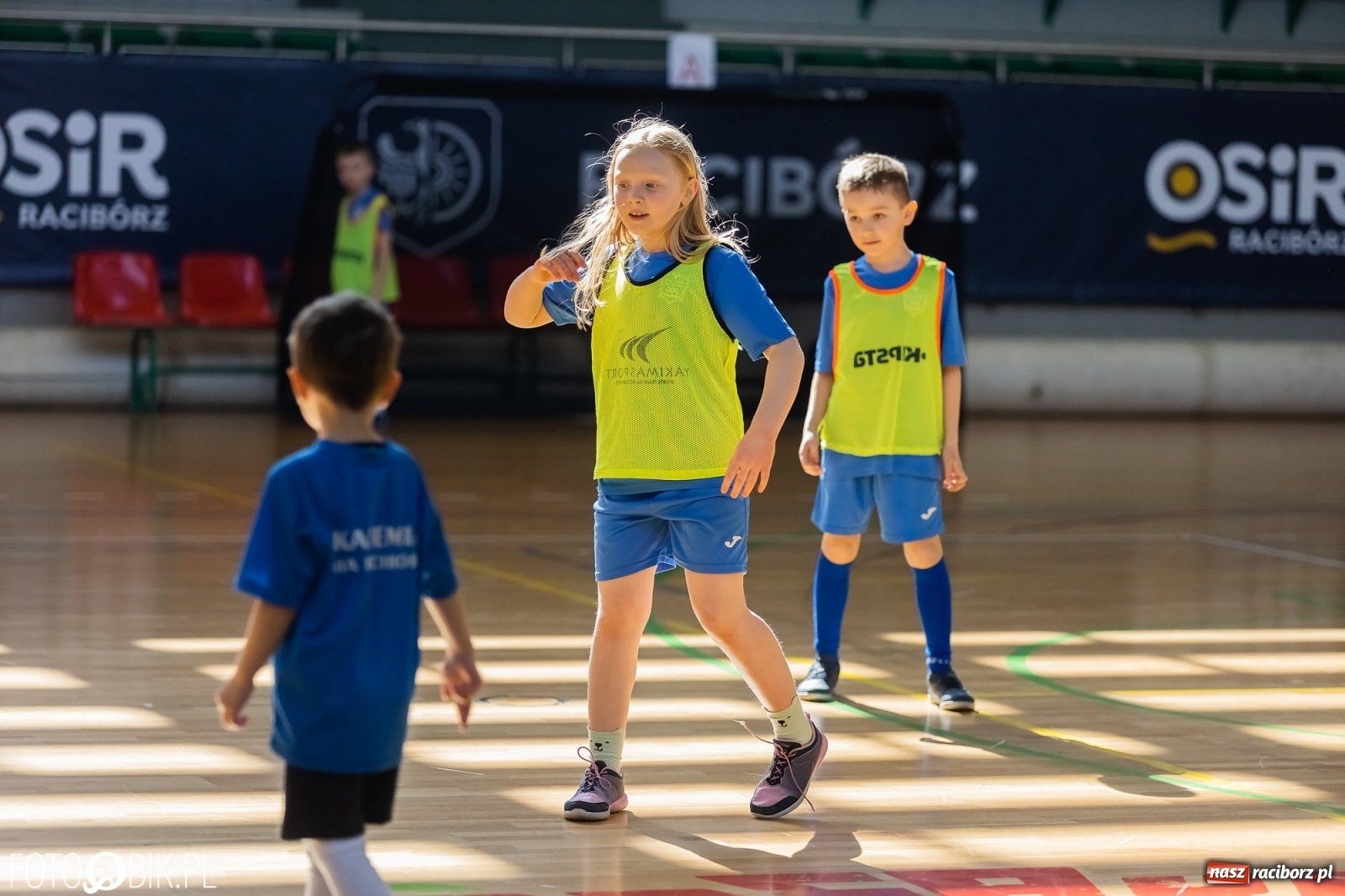 Zdjęcie w galerii na portalu naszraciborz.pl: Ślązak Cup 2022. Rywalizacja rocznika 2015 w Arenie Rafako [FOTO i WIDEO] wiadomości z regionu