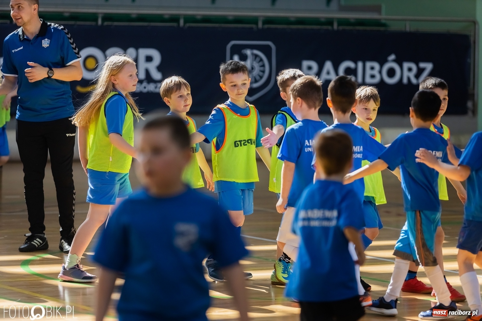 Zdjęcie w galerii na portalu naszraciborz.pl: Ślązak Cup 2022. Rywalizacja rocznika 2015 w Arenie Rafako [FOTO i WIDEO] wiadomości z regionu