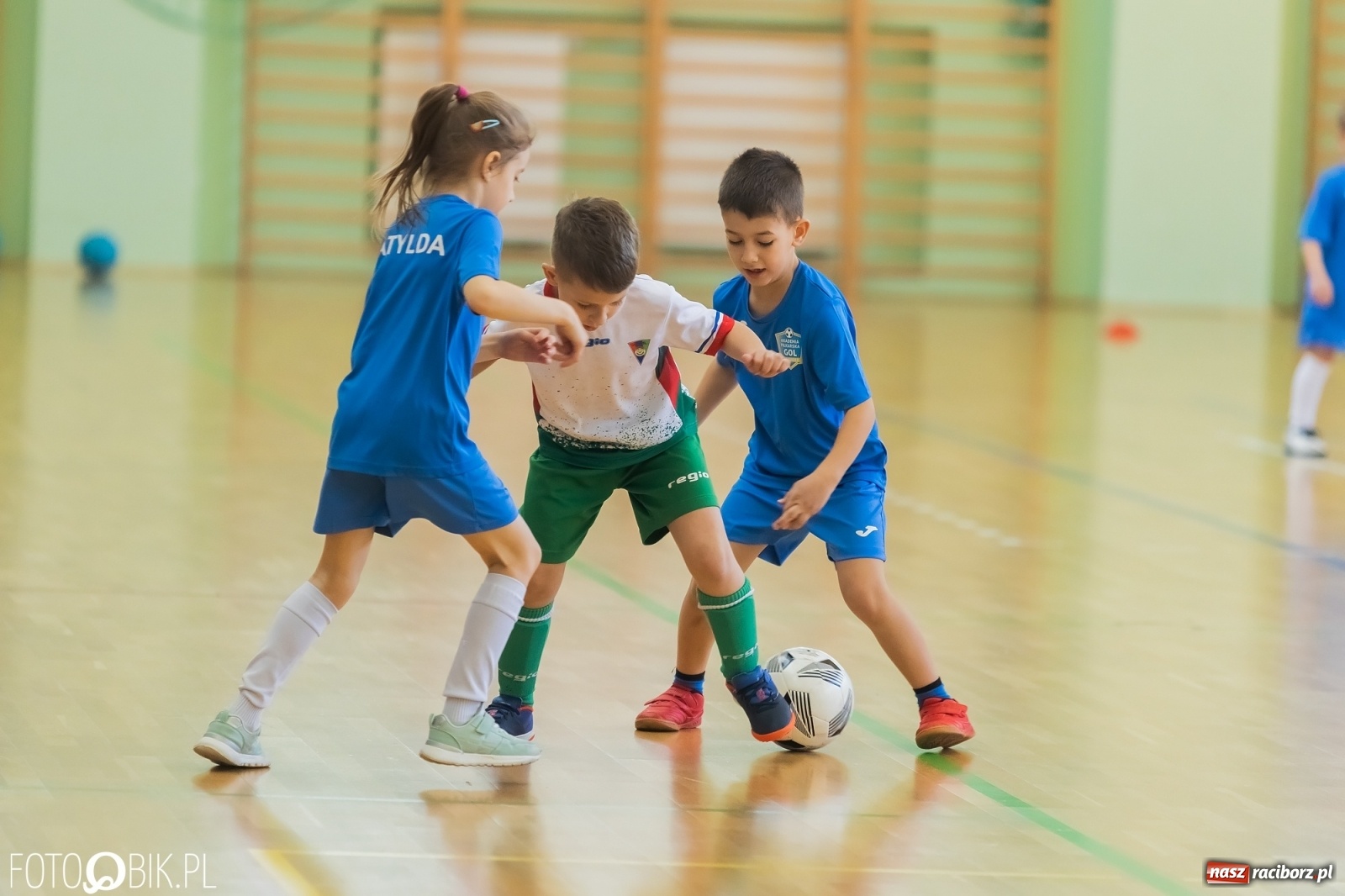 Zdjęcie w galerii na portalu naszraciborz.pl: Ślązak Cup 2022. Rywalizacja rocznika 2015 w Arenie Rafako [FOTO i WIDEO] wiadomości z regionu