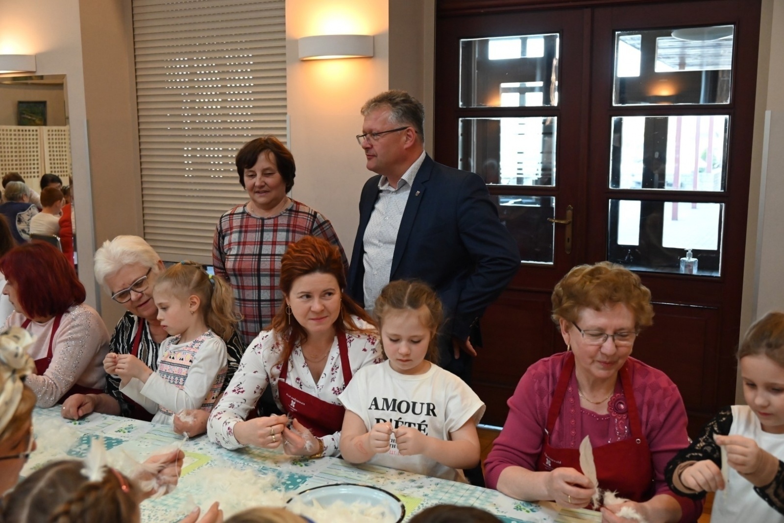 Zdjęcie w galerii na portalu naszraciborz.pl: Szkubanie piyrza było jak dziś grupa na facebooku wiadomości z regionu