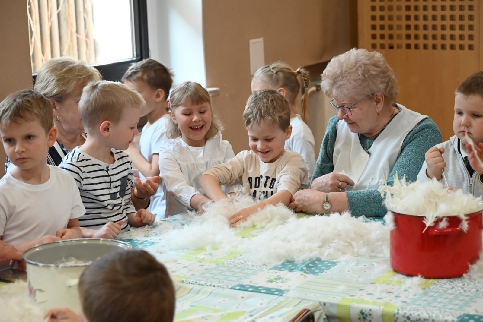Zdjęcie w galerii na portalu naszraciborz.pl: Szkubanie piyrza było jak dziś grupa na facebooku wiadomości z regionu
