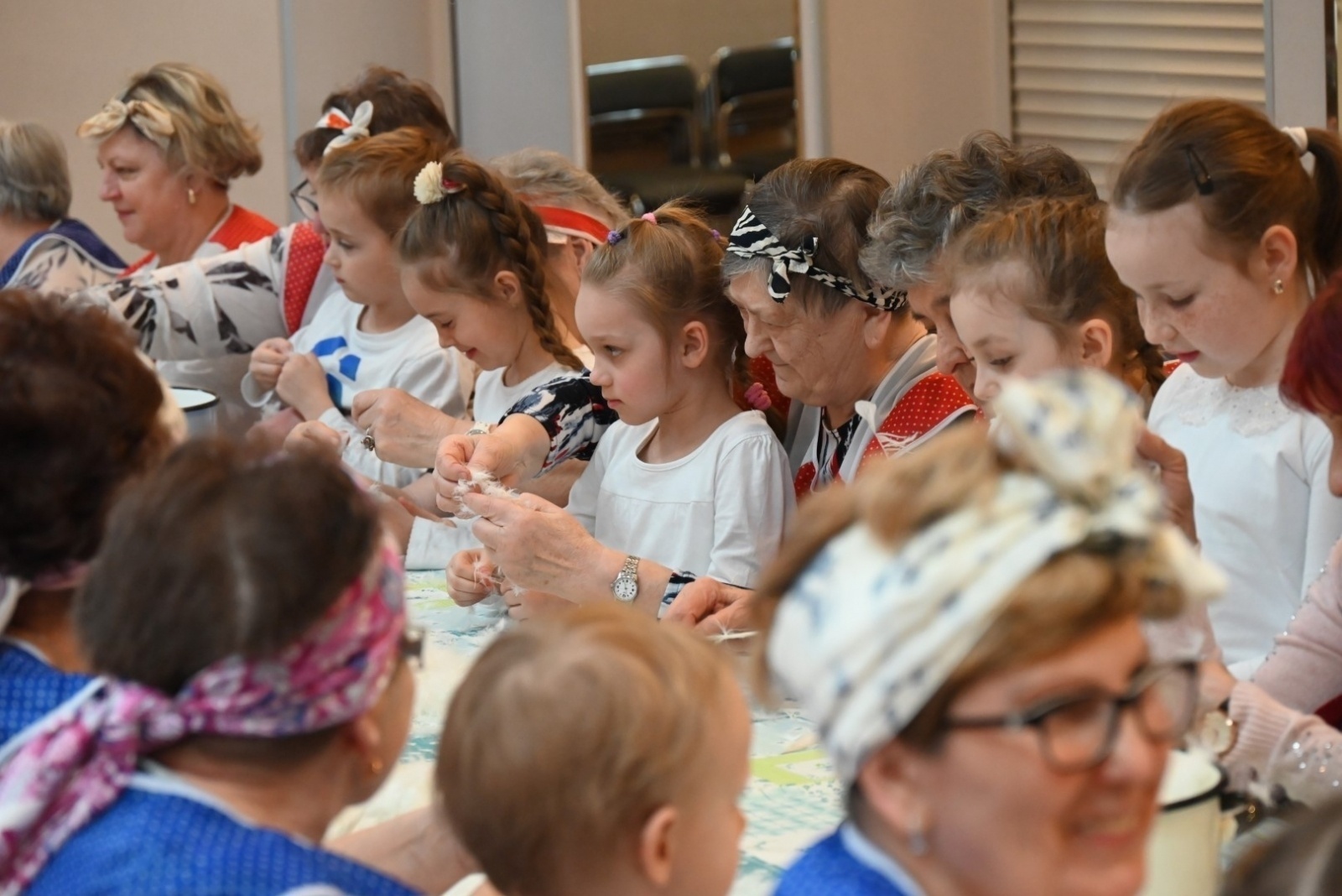 Zdjęcie w galerii na portalu naszraciborz.pl: Szkubanie piyrza było jak dziś grupa na facebooku wiadomości z regionu