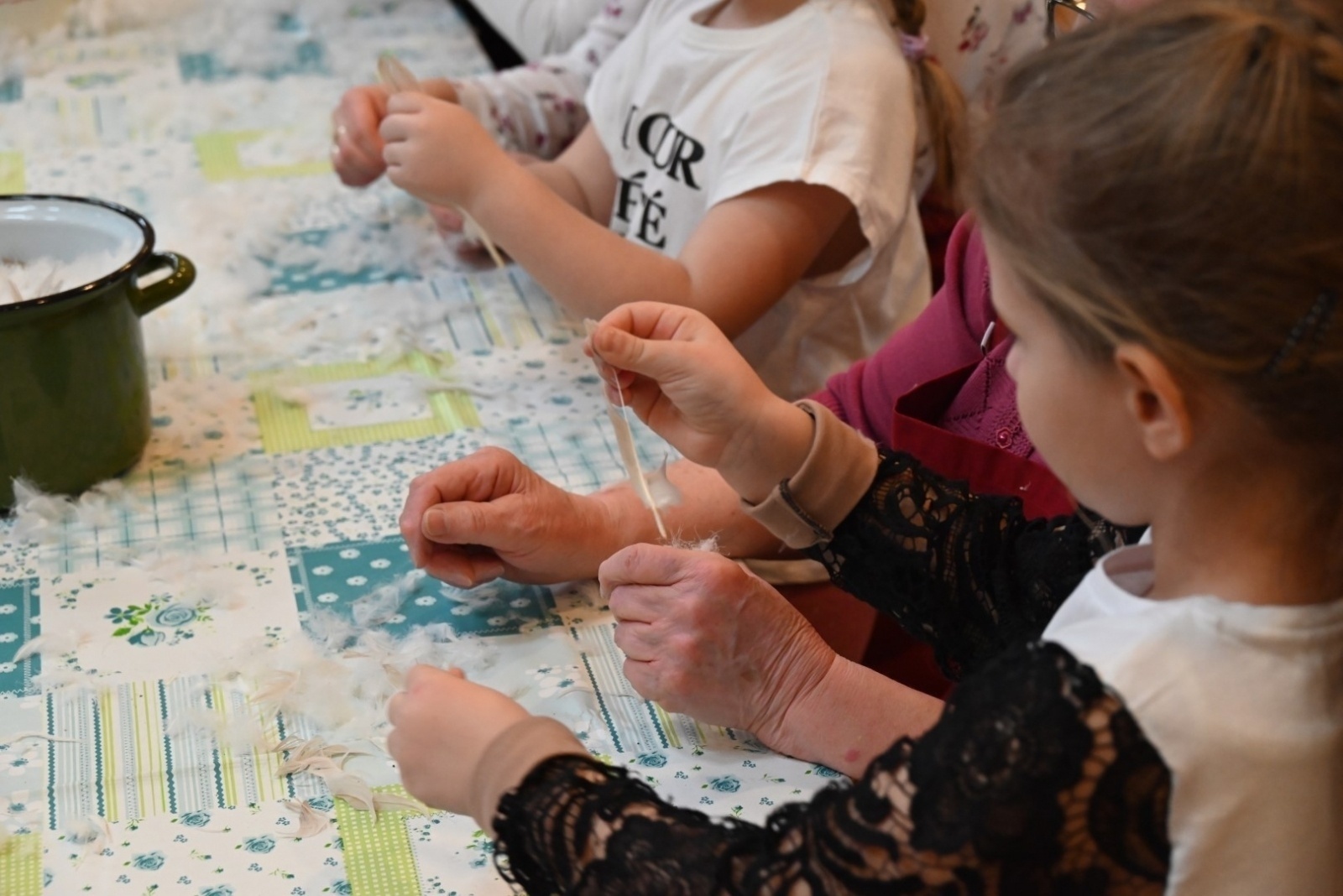 Zdjęcie w galerii na portalu naszraciborz.pl: Szkubanie piyrza było jak dziś grupa na facebooku wiadomości z regionu