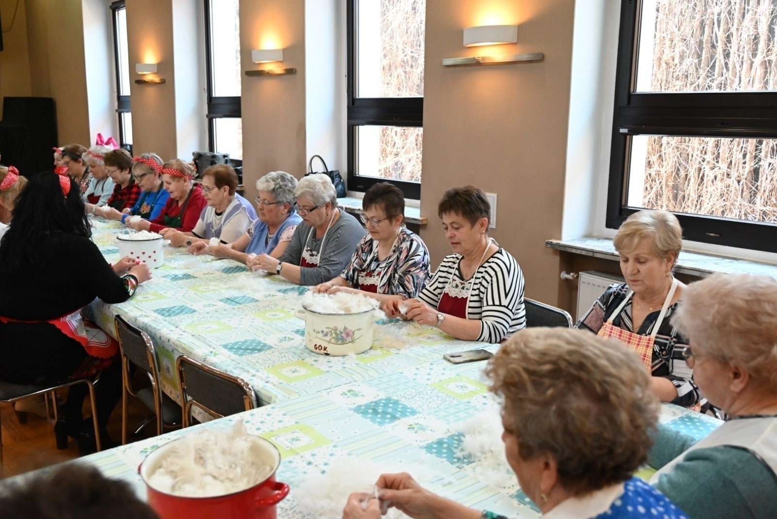Zdjęcie w galerii na portalu naszraciborz.pl: Szkubanie piyrza było jak dziś grupa na facebooku wiadomości z regionu
