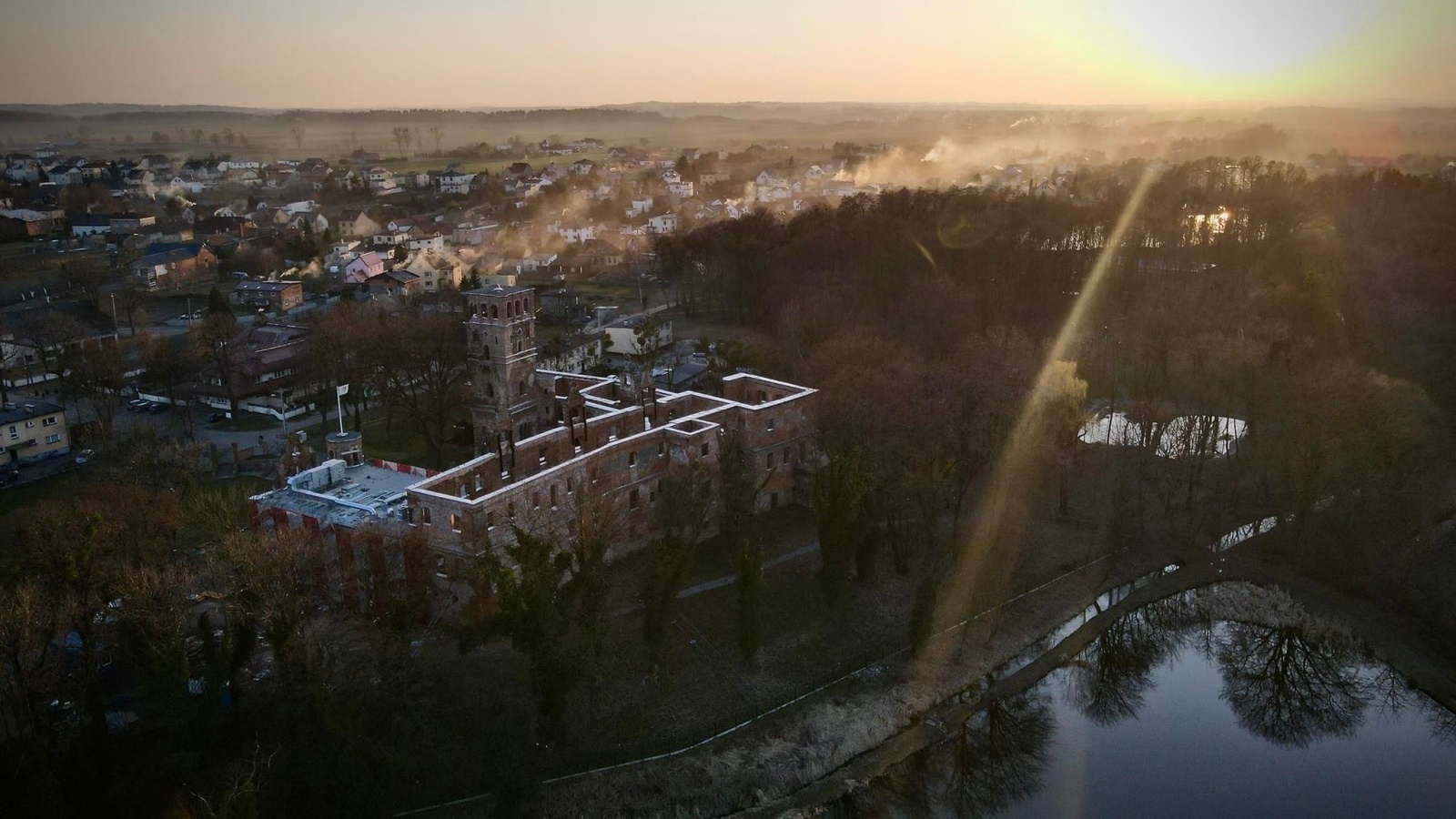 Zdjęcie w galerii na portalu naszraciborz.pl: Spragnionych pięknych widoków zapraszamy do Tworkowa wiadomości z regionu