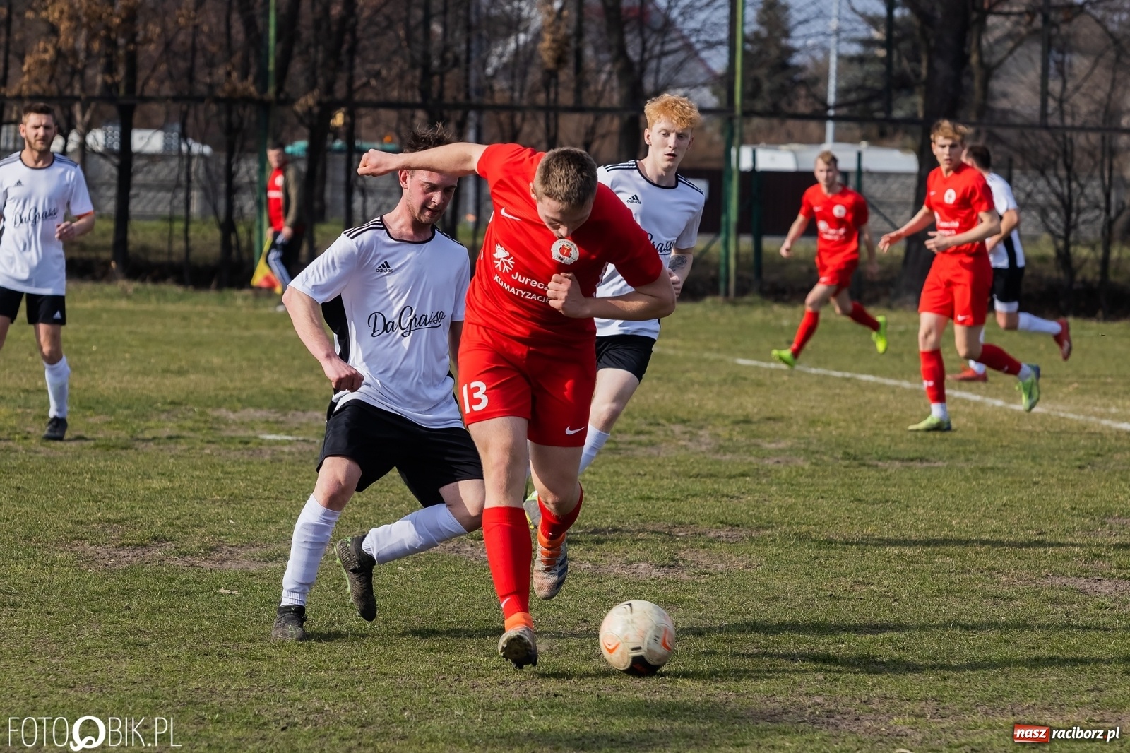 Zdjęcie w galerii na portalu naszraciborz.pl: Sześć goli na Płoni. Faworyt nie zawiódł [FOTO] wiadomości z regionu