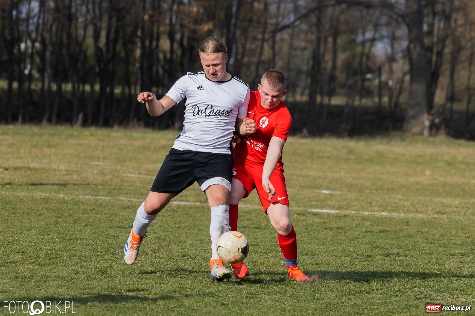 Zdjęcie w galerii na portalu naszraciborz.pl: Sześć goli na Płoni. Faworyt nie zawiódł [FOTO] wiadomości z regionu