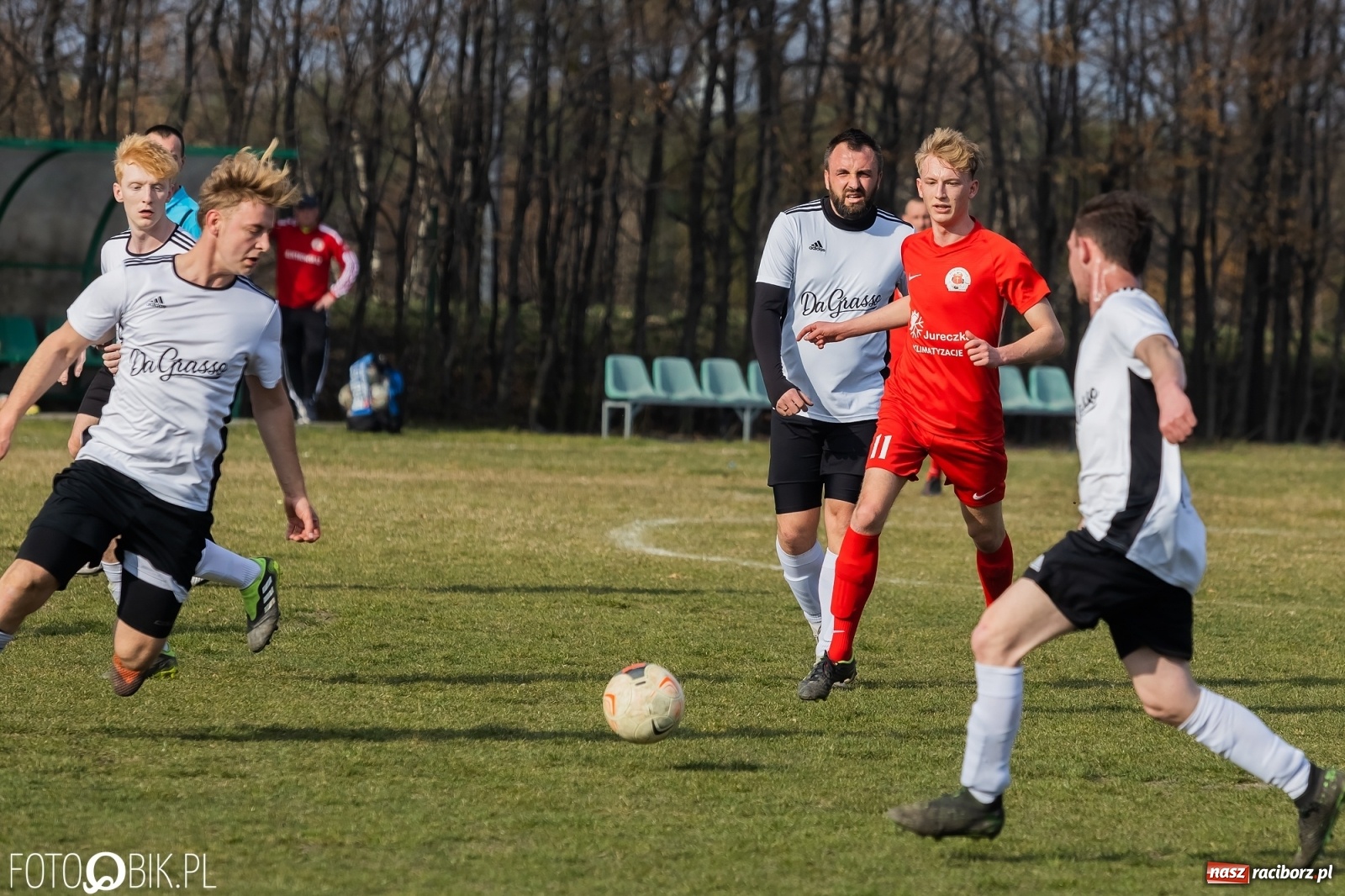Zdjęcie w galerii na portalu naszraciborz.pl: Sześć goli na Płoni. Faworyt nie zawiódł [FOTO] wiadomości z regionu