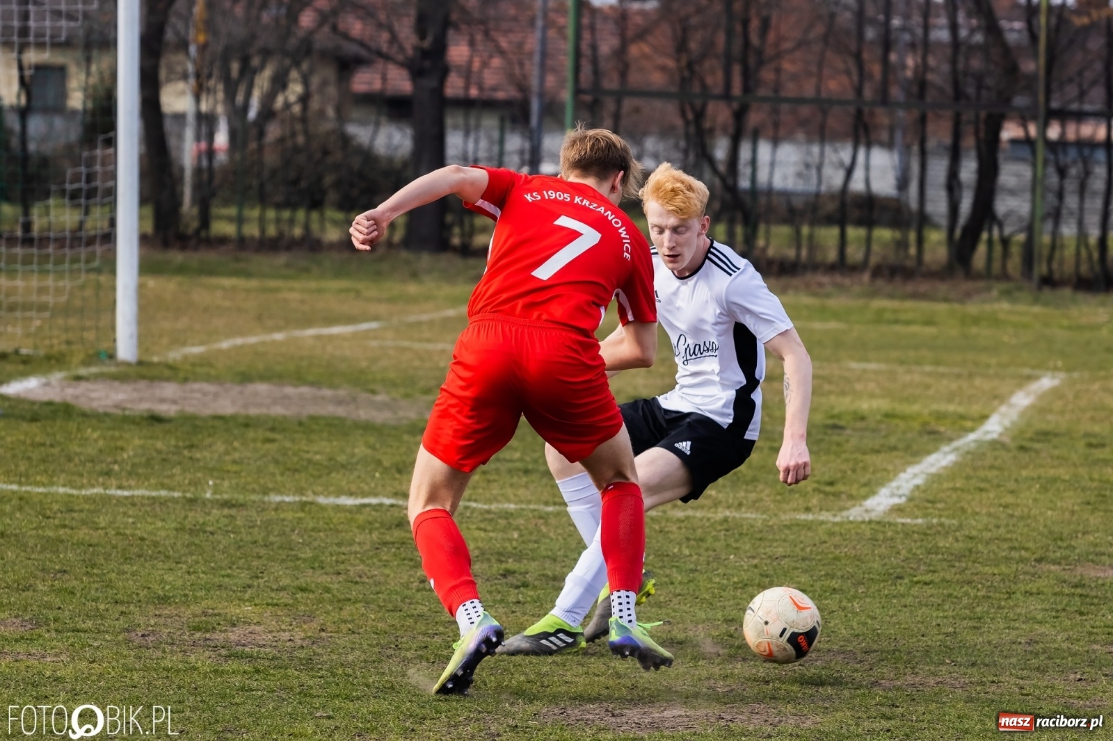 Zdjęcie w galerii na portalu naszraciborz.pl: Sześć goli na Płoni. Faworyt nie zawiódł [FOTO] wiadomości z regionu