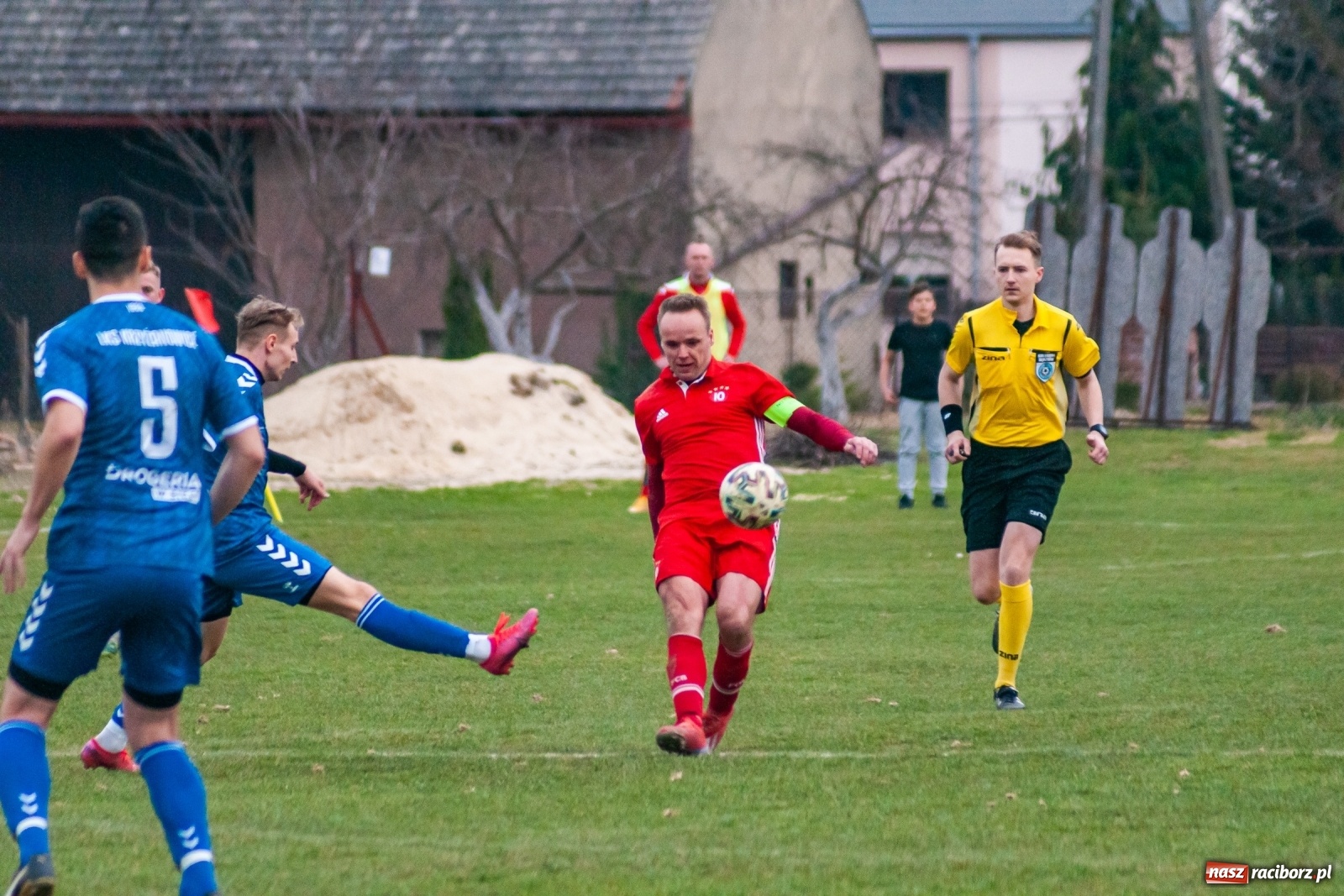 Zdjęcie w galerii na portalu naszraciborz.pl: Zwycięska passa Krzyżanowic trwa [FOTO] wiadomości z regionu