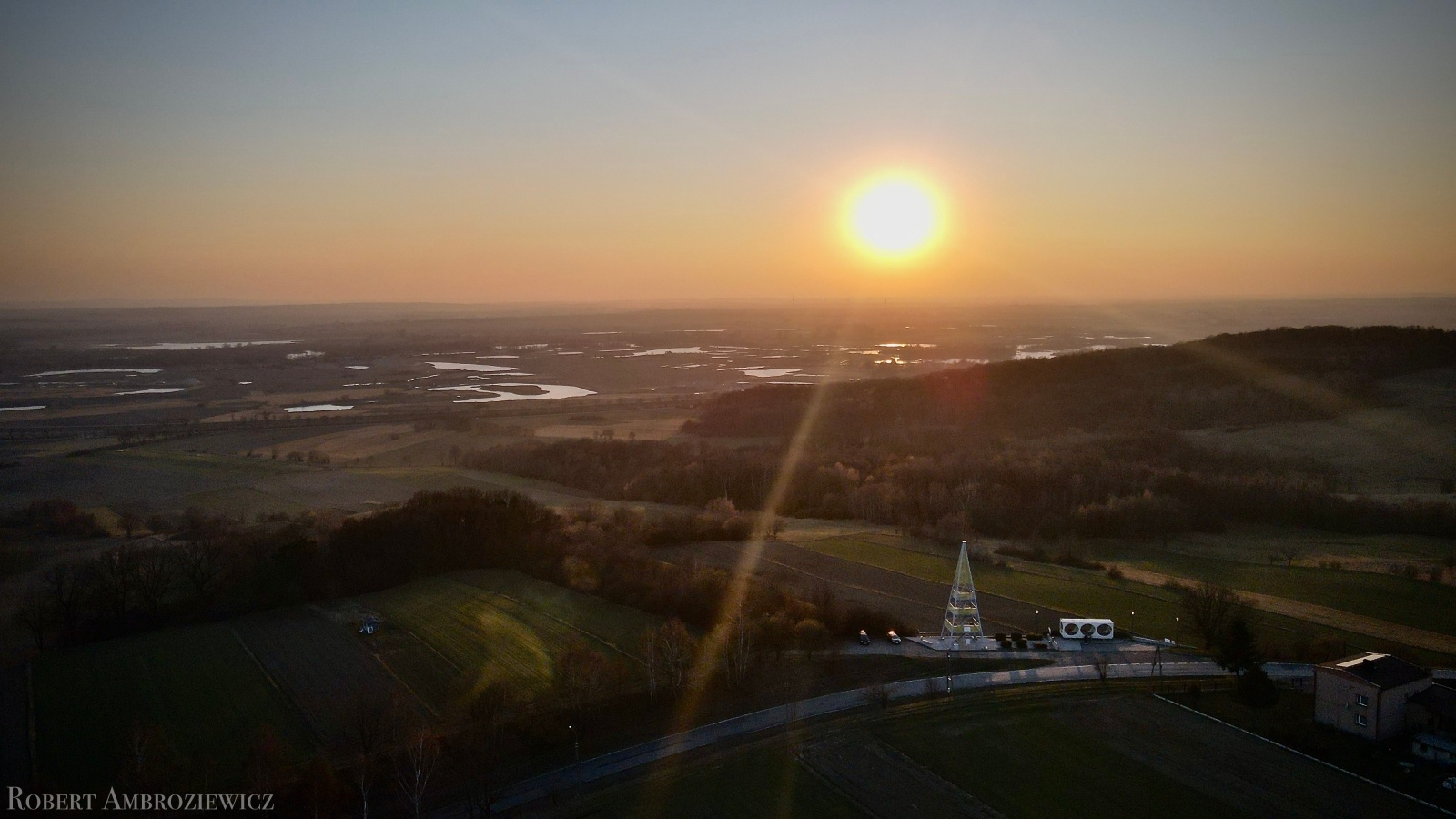 Zdjęcie w galerii na portalu naszraciborz.pl: Macierz Odry i Brama Morawska - jak powstał grzbiet pogrzebieński i co stąd widać? wiadomości z regionu