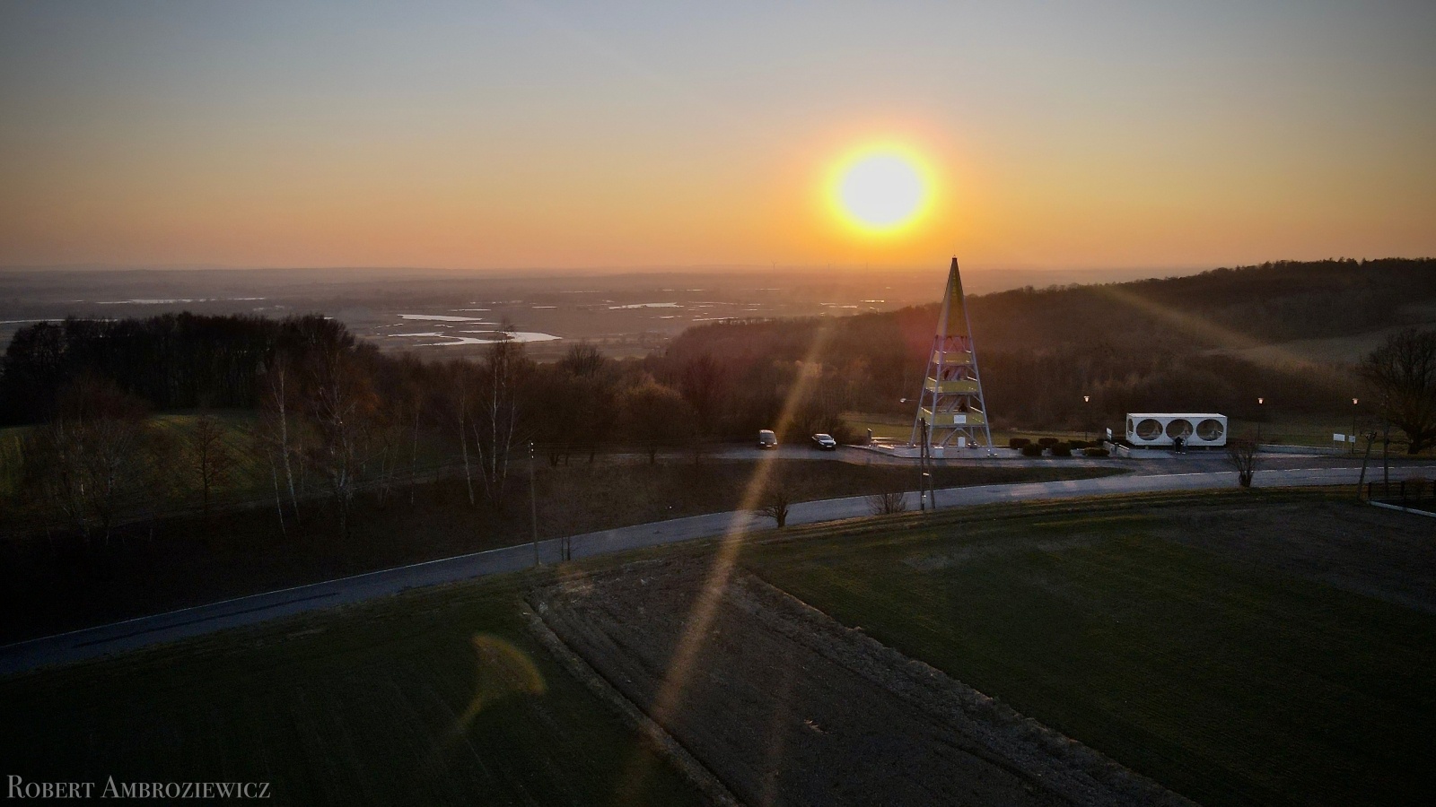 Zdjęcie w galerii na portalu naszraciborz.pl: Macierz Odry i Brama Morawska - jak powstał grzbiet pogrzebieński i co stąd widać? wiadomości z regionu