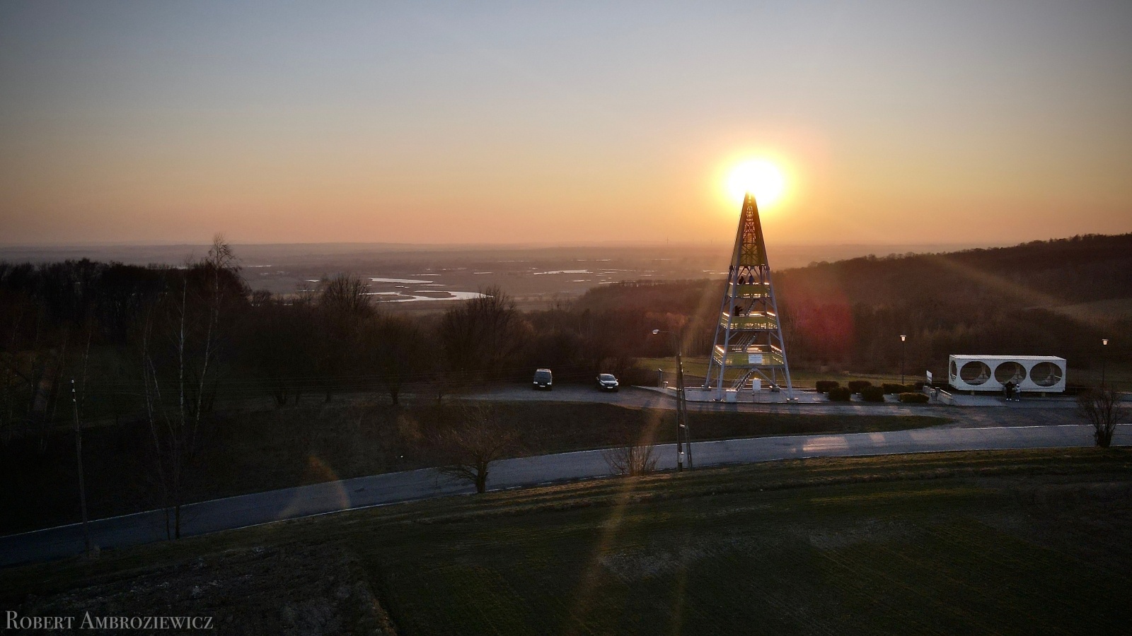 Zdjęcie w galerii na portalu naszraciborz.pl: Macierz Odry i Brama Morawska - jak powstał grzbiet pogrzebieński i co stąd widać? wiadomości z regionu
