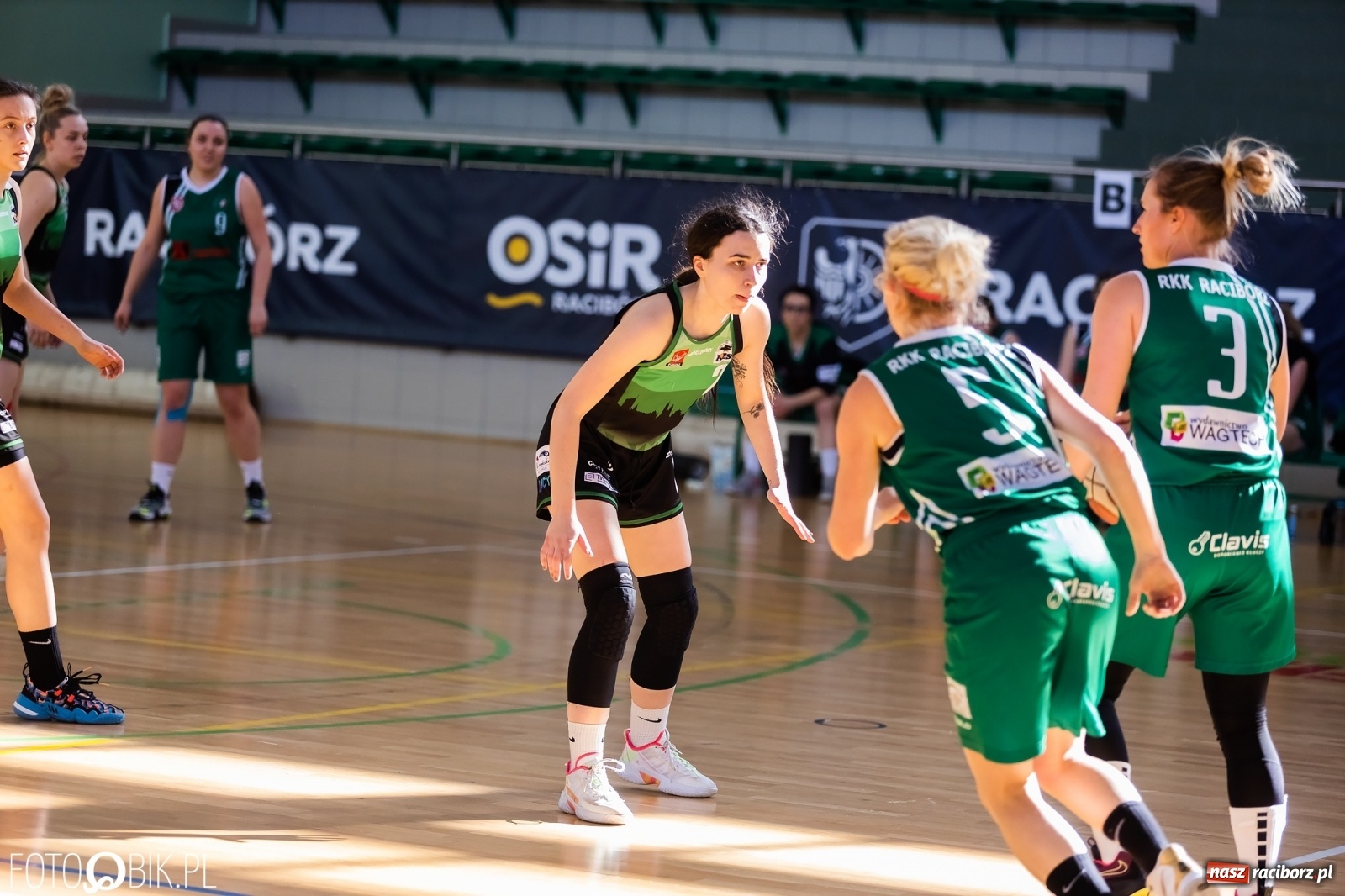 Zdjęcie w galerii na portalu naszraciborz.pl: Korona zwycięska w Raciborzu. Dziwne decyzje sędziów [FOTO] wiadomości z regionu