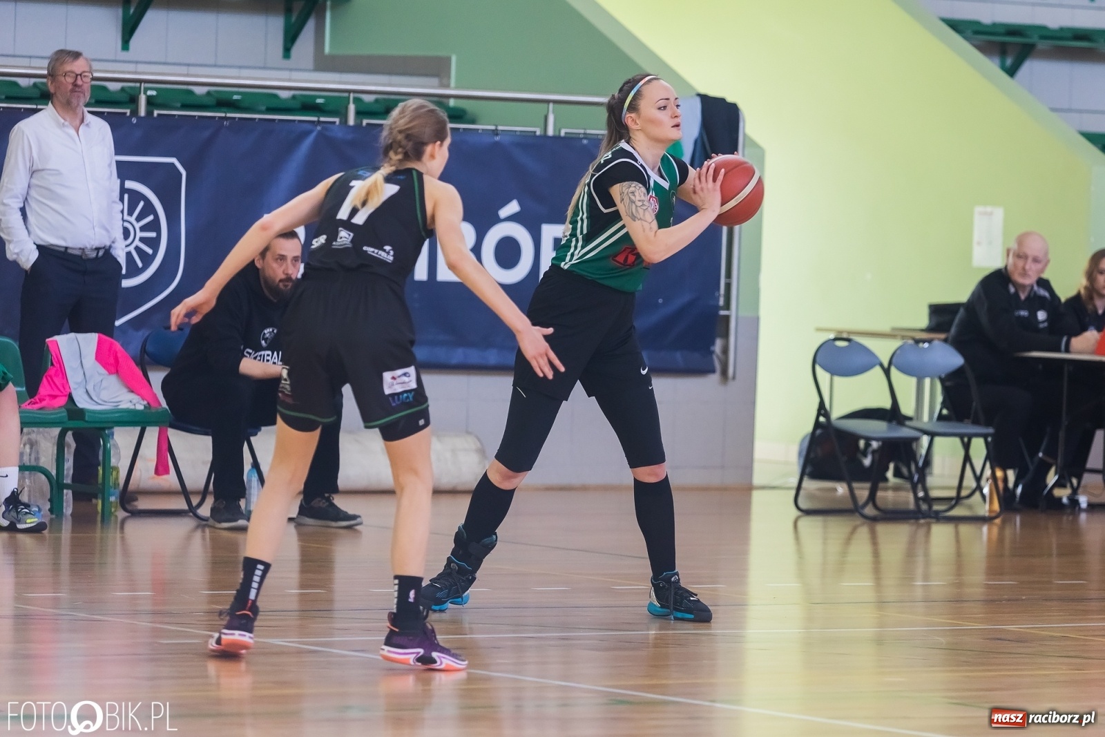 Zdjęcie w galerii na portalu naszraciborz.pl: Korona zwycięska w Raciborzu. Dziwne decyzje sędziów [FOTO] wiadomości z regionu