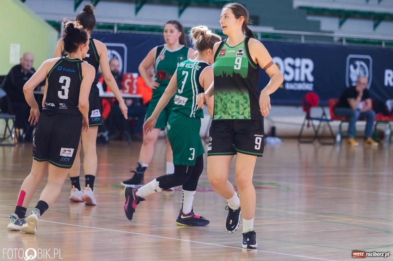 Zdjęcie w galerii na portalu naszraciborz.pl: Korona zwycięska w Raciborzu. Dziwne decyzje sędziów [FOTO] wiadomości z regionu