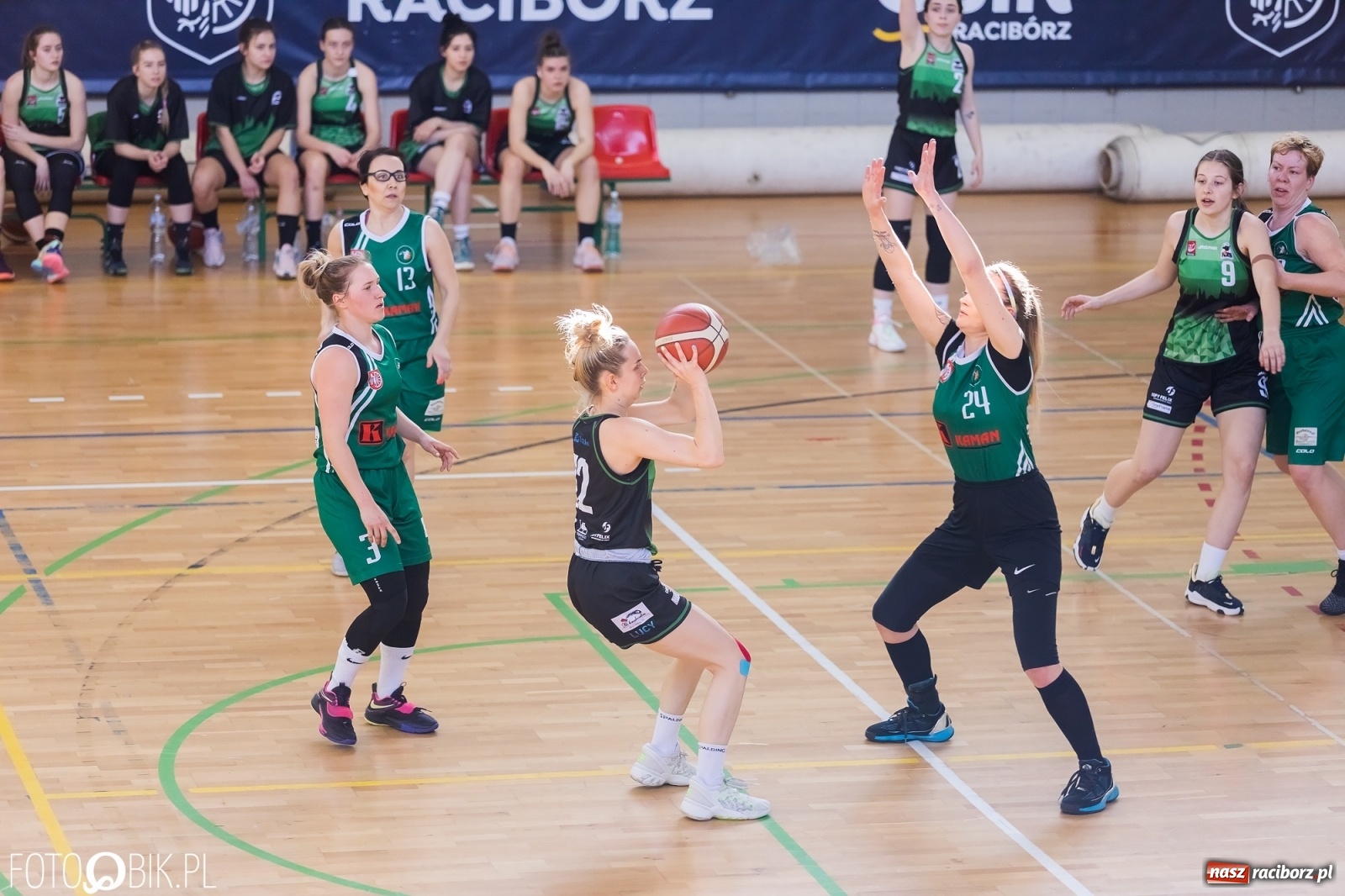 Zdjęcie w galerii na portalu naszraciborz.pl: Korona zwycięska w Raciborzu. Dziwne decyzje sędziów [FOTO] wiadomości z regionu