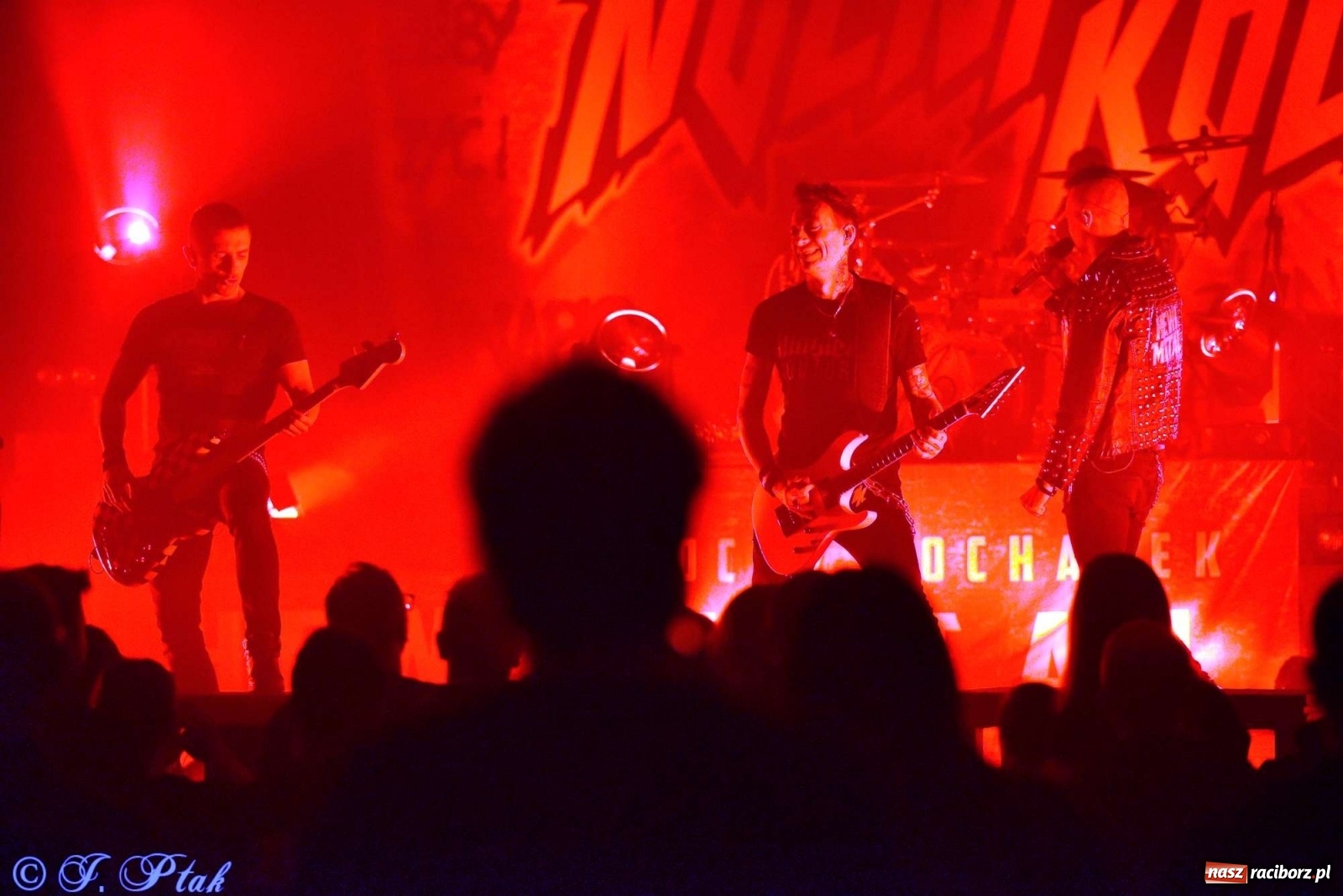 Zdjęcie w galerii na portalu naszraciborz.pl: NOCNY KOCHANEK w Raciborzu. Mocne brzmienie na deskach RCK wiadomości z regionu