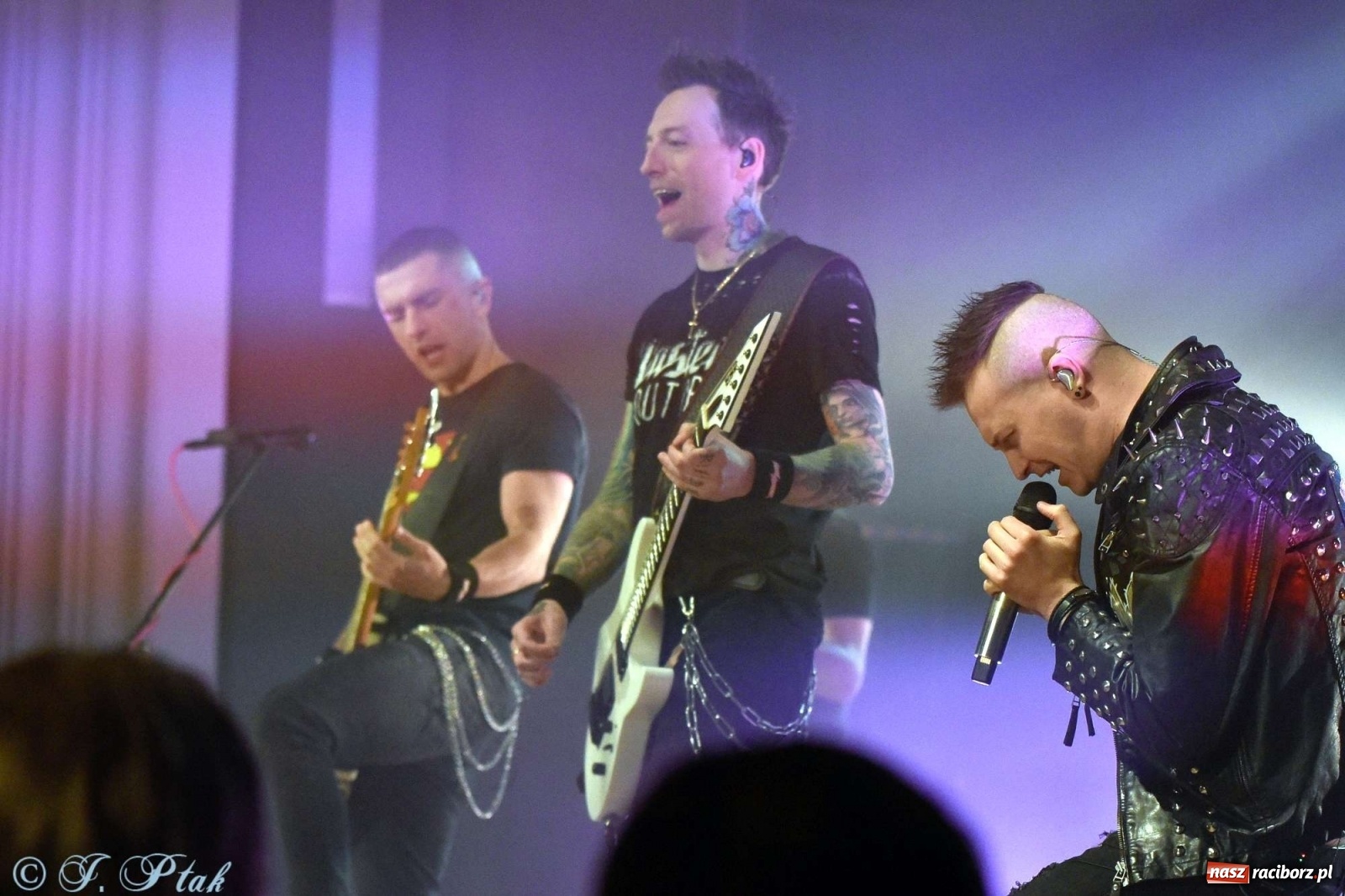 Zdjęcie w galerii na portalu naszraciborz.pl: NOCNY KOCHANEK w Raciborzu. Mocne brzmienie na deskach RCK wiadomości z regionu