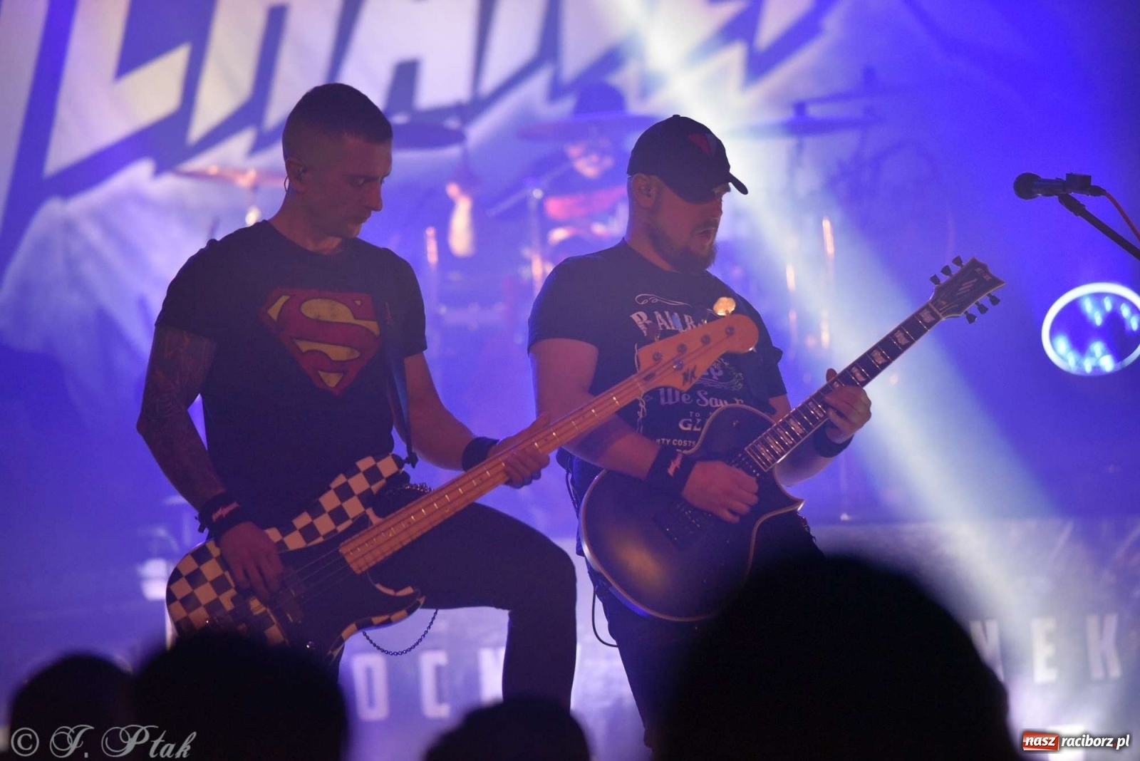 Zdjęcie w galerii na portalu naszraciborz.pl: NOCNY KOCHANEK w Raciborzu. Mocne brzmienie na deskach RCK wiadomości z regionu