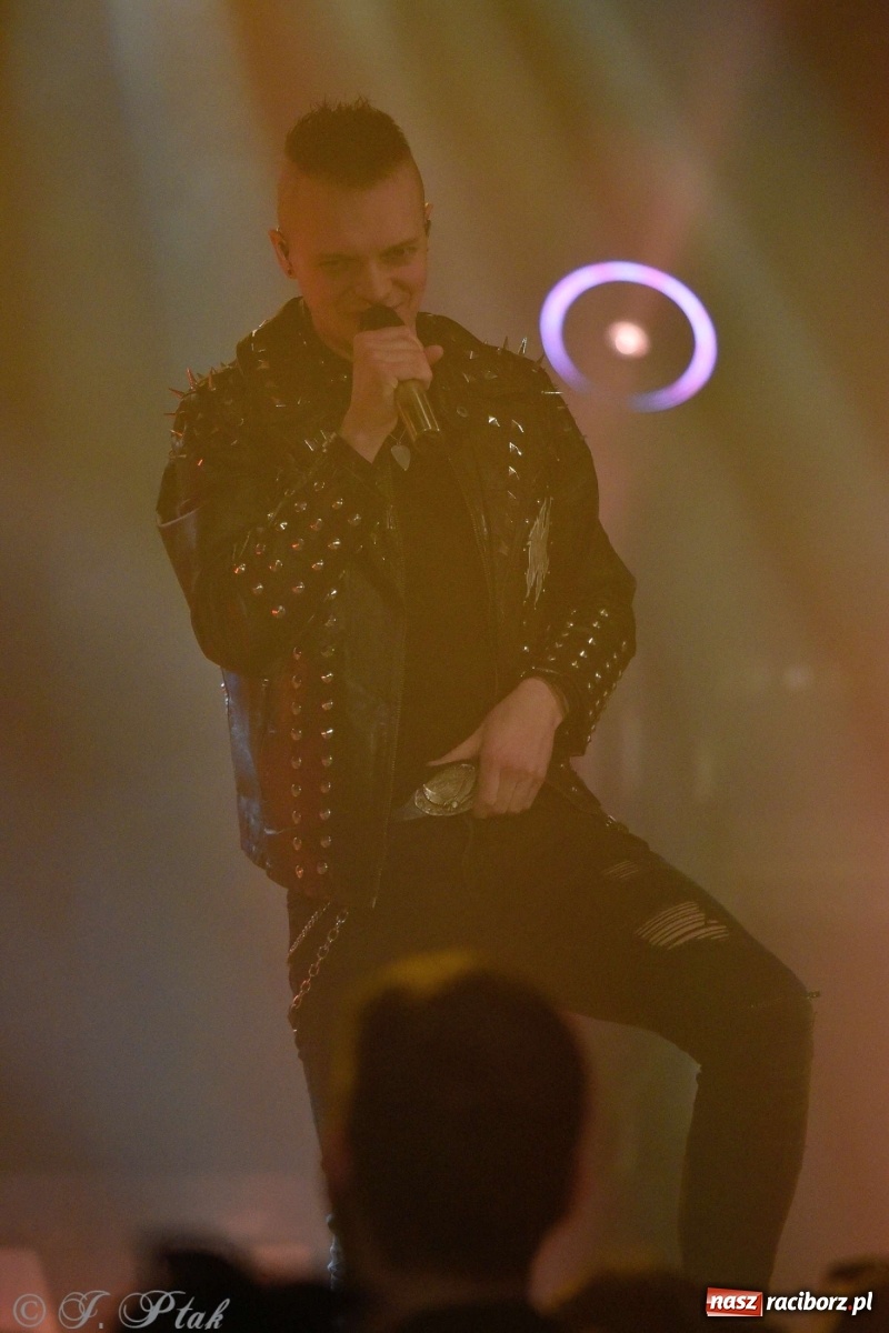 Zdjęcie w galerii na portalu naszraciborz.pl: NOCNY KOCHANEK w Raciborzu. Mocne brzmienie na deskach RCK wiadomości z regionu