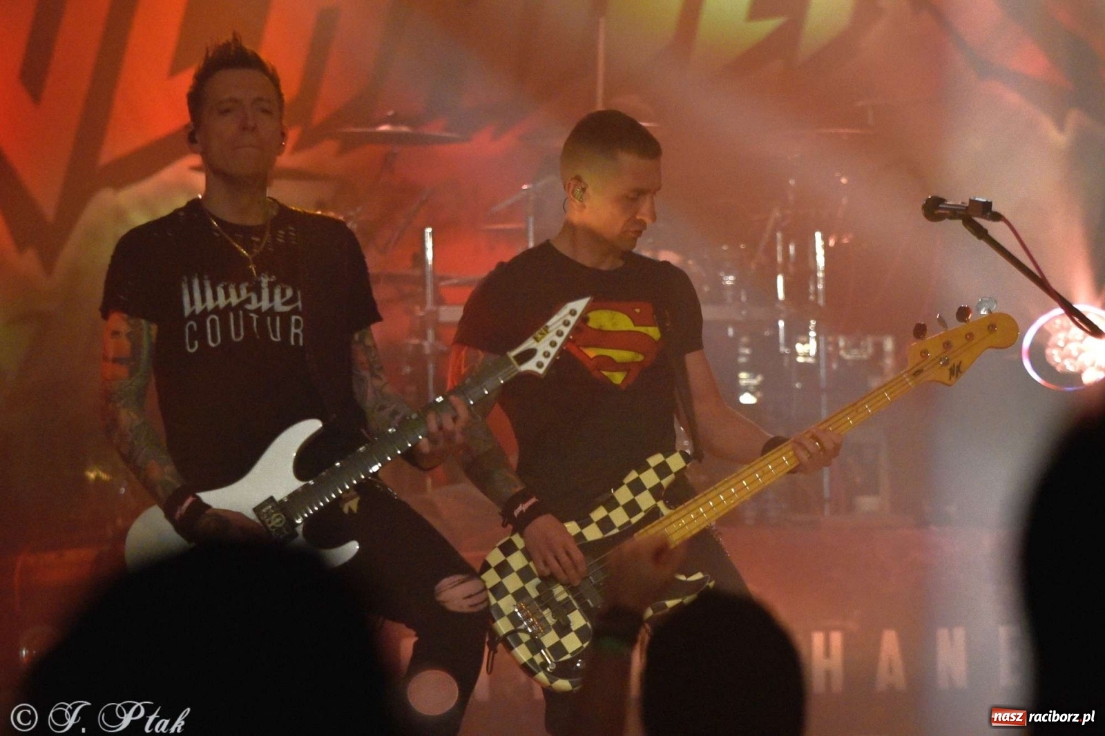 Zdjęcie w galerii na portalu naszraciborz.pl: NOCNY KOCHANEK w Raciborzu. Mocne brzmienie na deskach RCK wiadomości z regionu