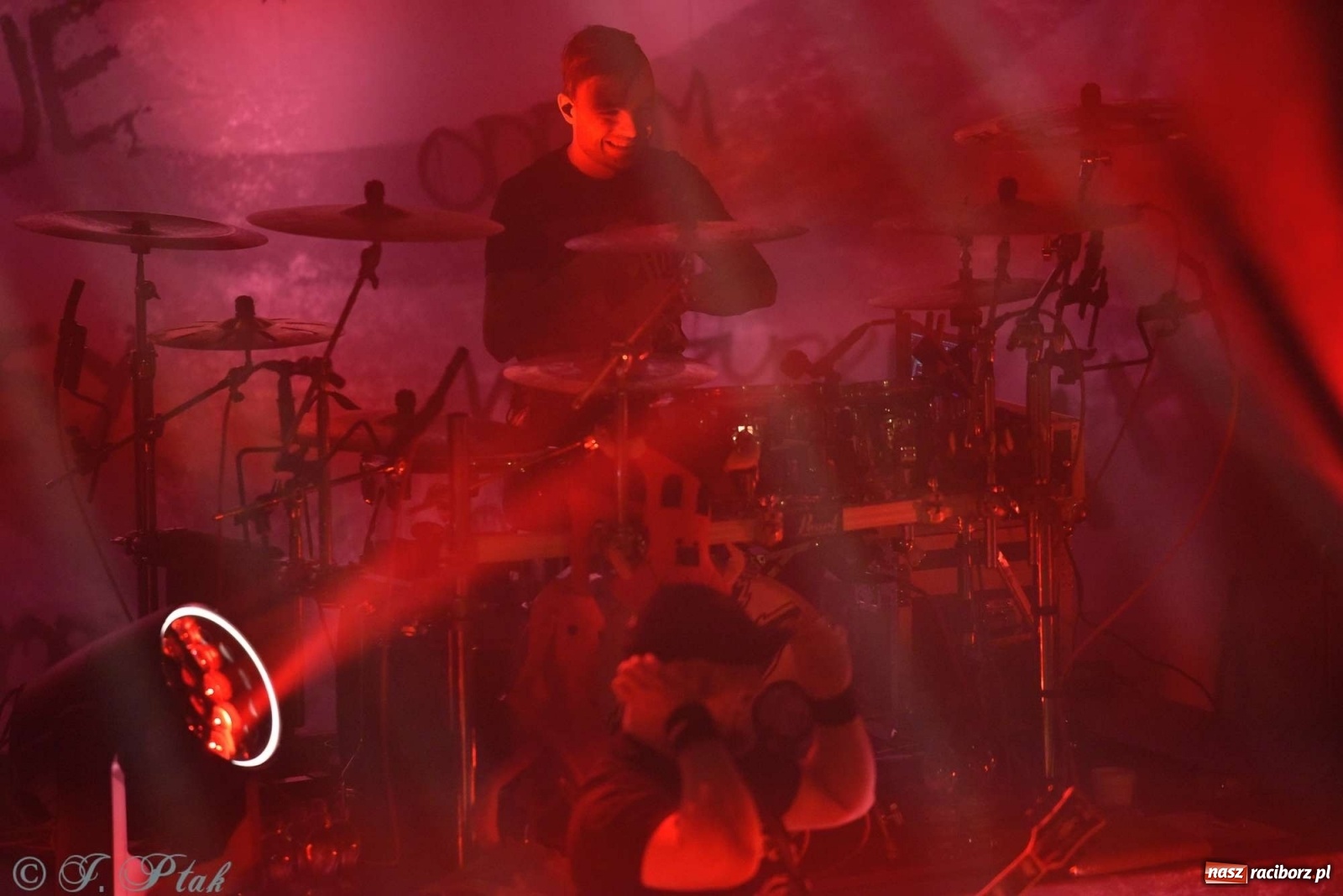 Zdjęcie w galerii na portalu naszraciborz.pl: NOCNY KOCHANEK w Raciborzu. Mocne brzmienie na deskach RCK wiadomości z regionu