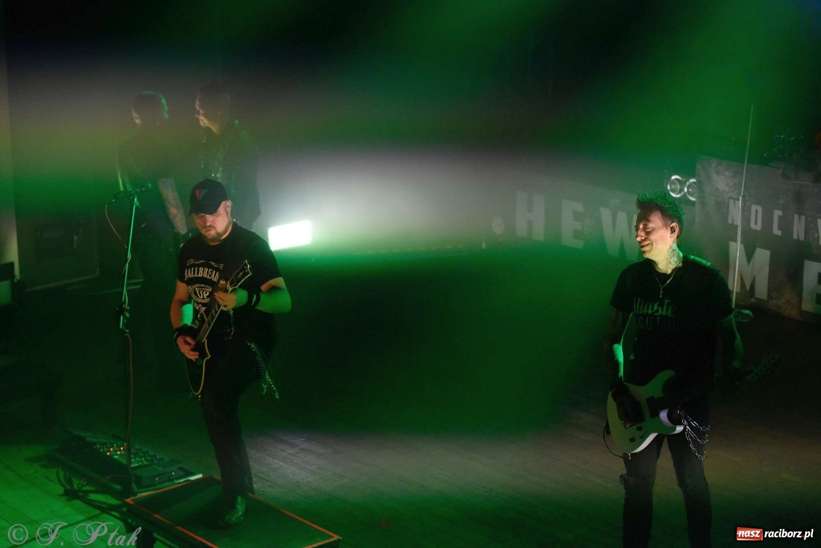 Zdjęcie w galerii na portalu naszraciborz.pl: NOCNY KOCHANEK w Raciborzu. Mocne brzmienie na deskach RCK wiadomości z regionu