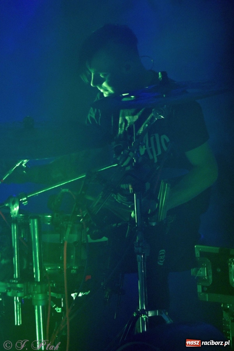 Zdjęcie w galerii na portalu naszraciborz.pl: NOCNY KOCHANEK w Raciborzu. Mocne brzmienie na deskach RCK wiadomości z regionu