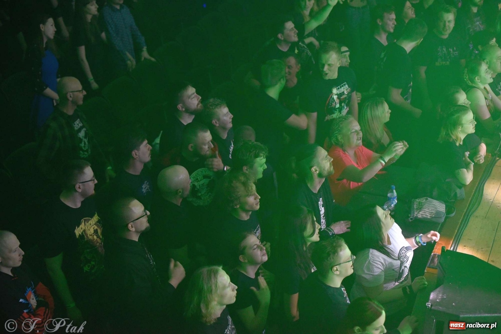 Zdjęcie w galerii na portalu naszraciborz.pl: NOCNY KOCHANEK w Raciborzu. Mocne brzmienie na deskach RCK wiadomości z regionu