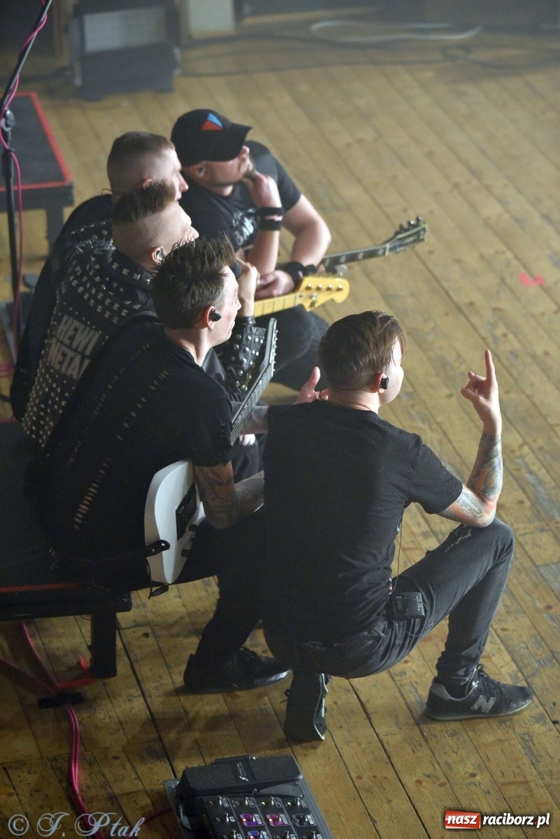 Zdjęcie w galerii na portalu naszraciborz.pl: NOCNY KOCHANEK w Raciborzu. Mocne brzmienie na deskach RCK wiadomości z regionu