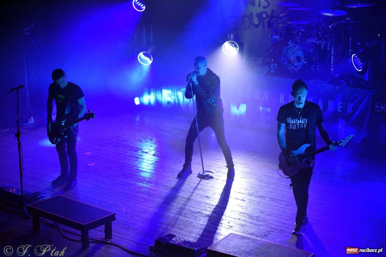 Zdjęcie w galerii na portalu naszraciborz.pl: NOCNY KOCHANEK w Raciborzu. Mocne brzmienie na deskach RCK wiadomości z regionu