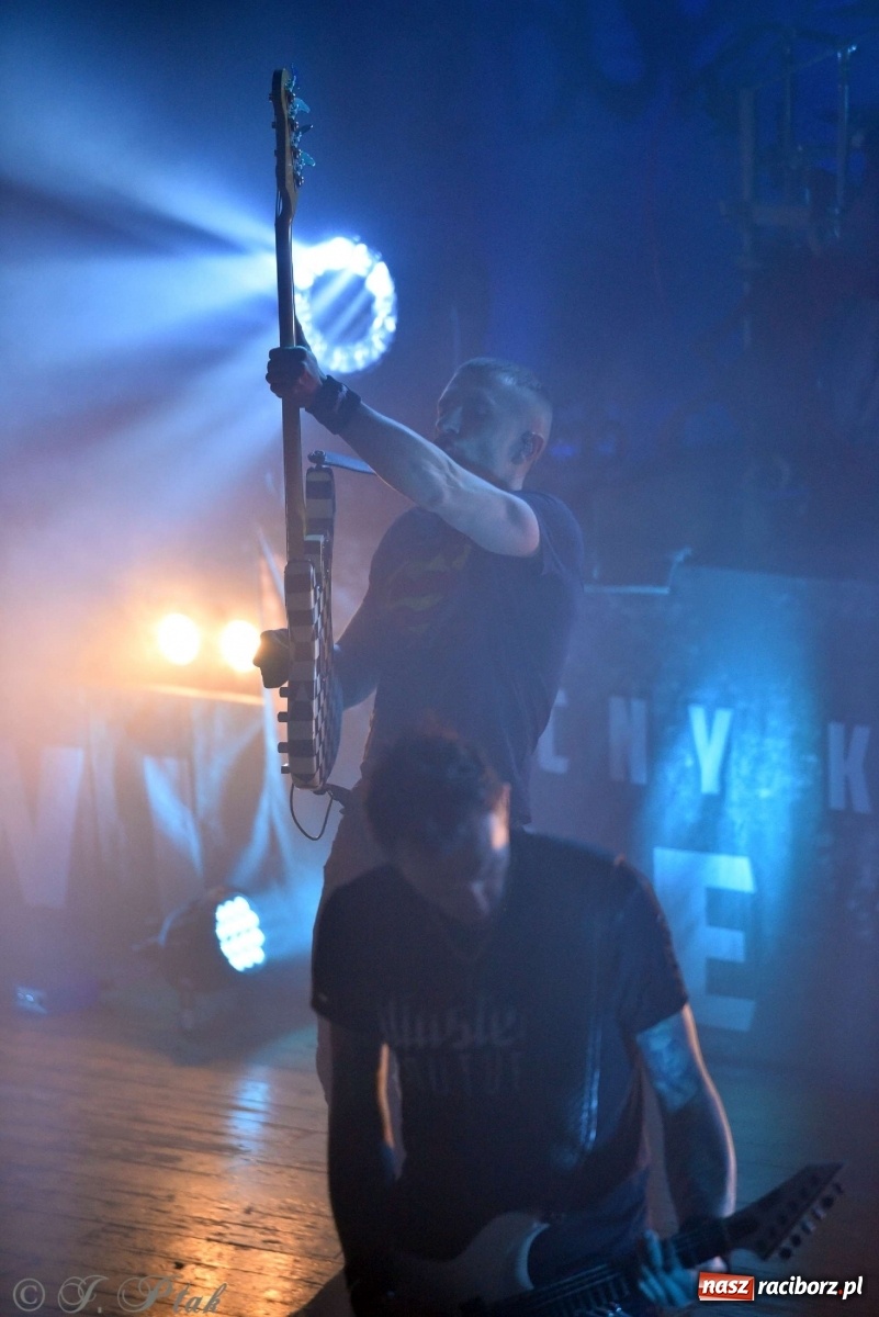 Zdjęcie w galerii na portalu naszraciborz.pl: NOCNY KOCHANEK w Raciborzu. Mocne brzmienie na deskach RCK wiadomości z regionu