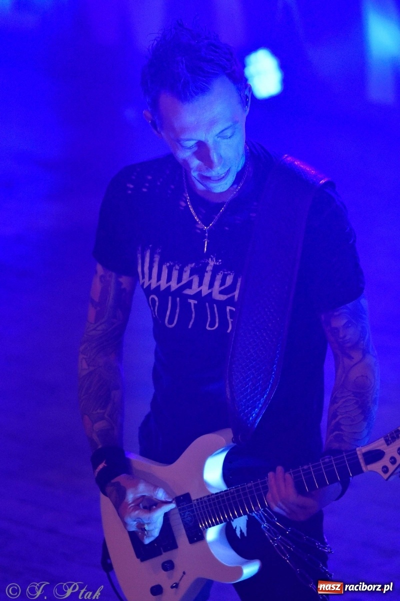 Zdjęcie w galerii na portalu naszraciborz.pl: NOCNY KOCHANEK w Raciborzu. Mocne brzmienie na deskach RCK wiadomości z regionu