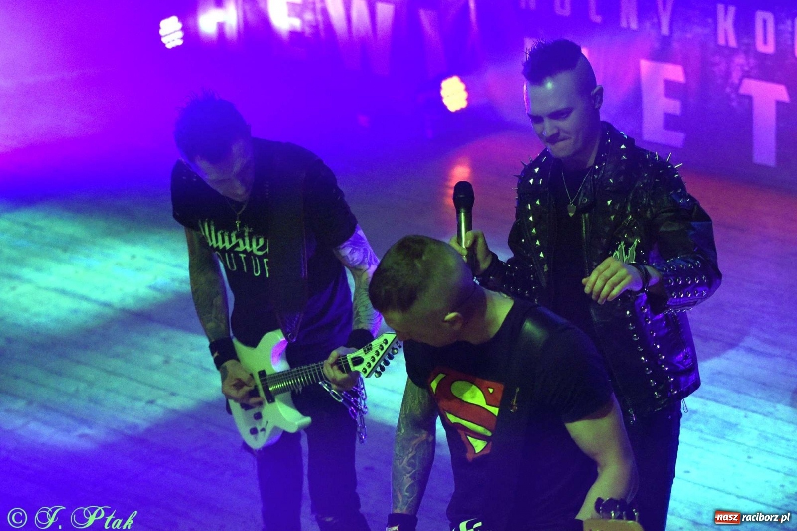 Zdjęcie w galerii na portalu naszraciborz.pl: NOCNY KOCHANEK w Raciborzu. Mocne brzmienie na deskach RCK wiadomości z regionu