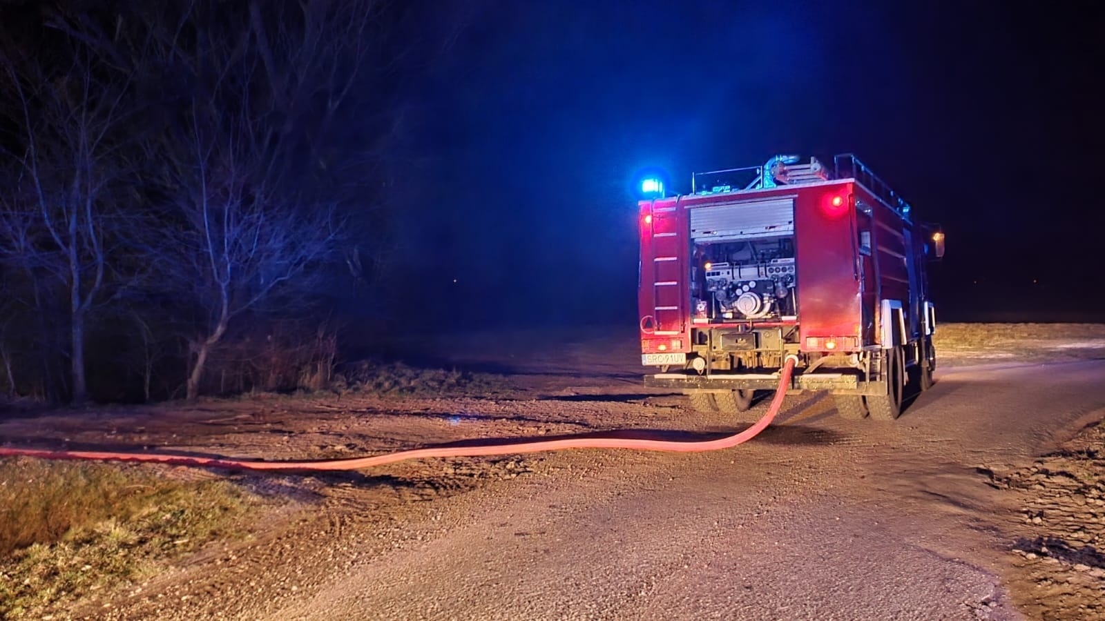 Zdjęcie w galerii na portalu naszraciborz.pl: Raport 998. Niespokojna niedziela. Trzy pożary w ciągu godziny wiadomości z regionu