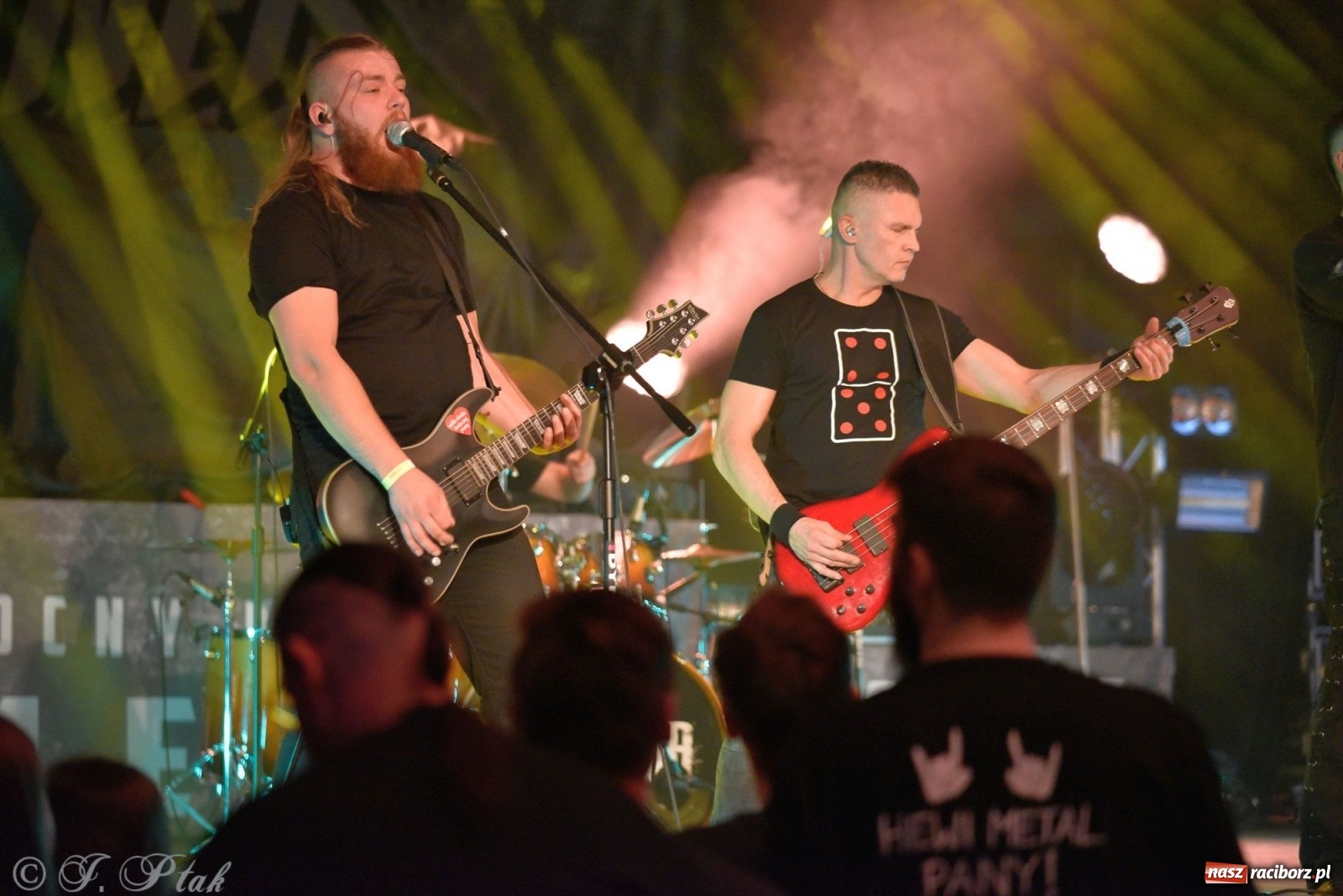 Zdjęcie w galerii na portalu naszraciborz.pl: Krzycz, kiedy trzeba. Batna na scenie RCK wiadomości z regionu