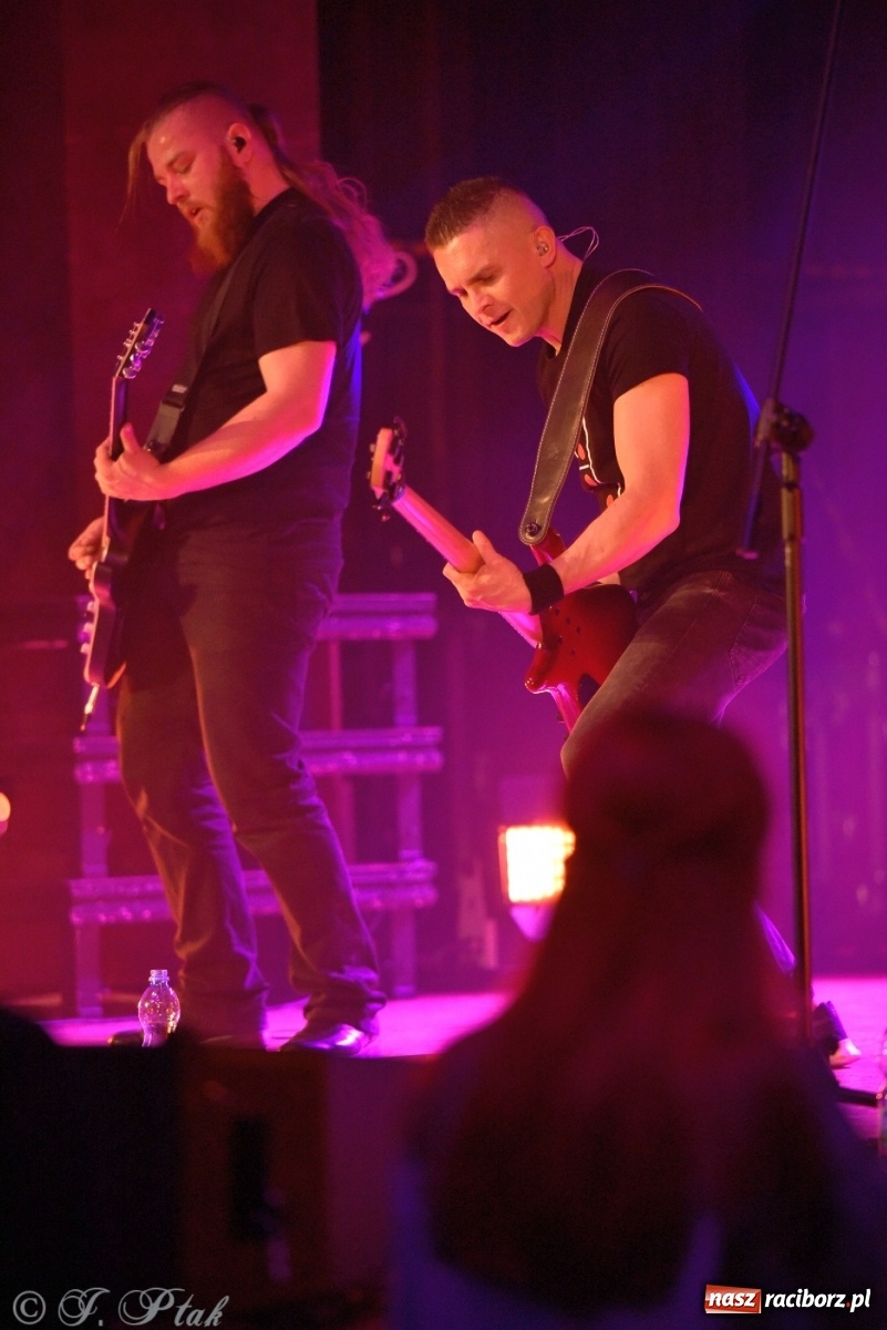 Zdjęcie w galerii na portalu naszraciborz.pl: Krzycz, kiedy trzeba. Batna na scenie RCK wiadomości z regionu